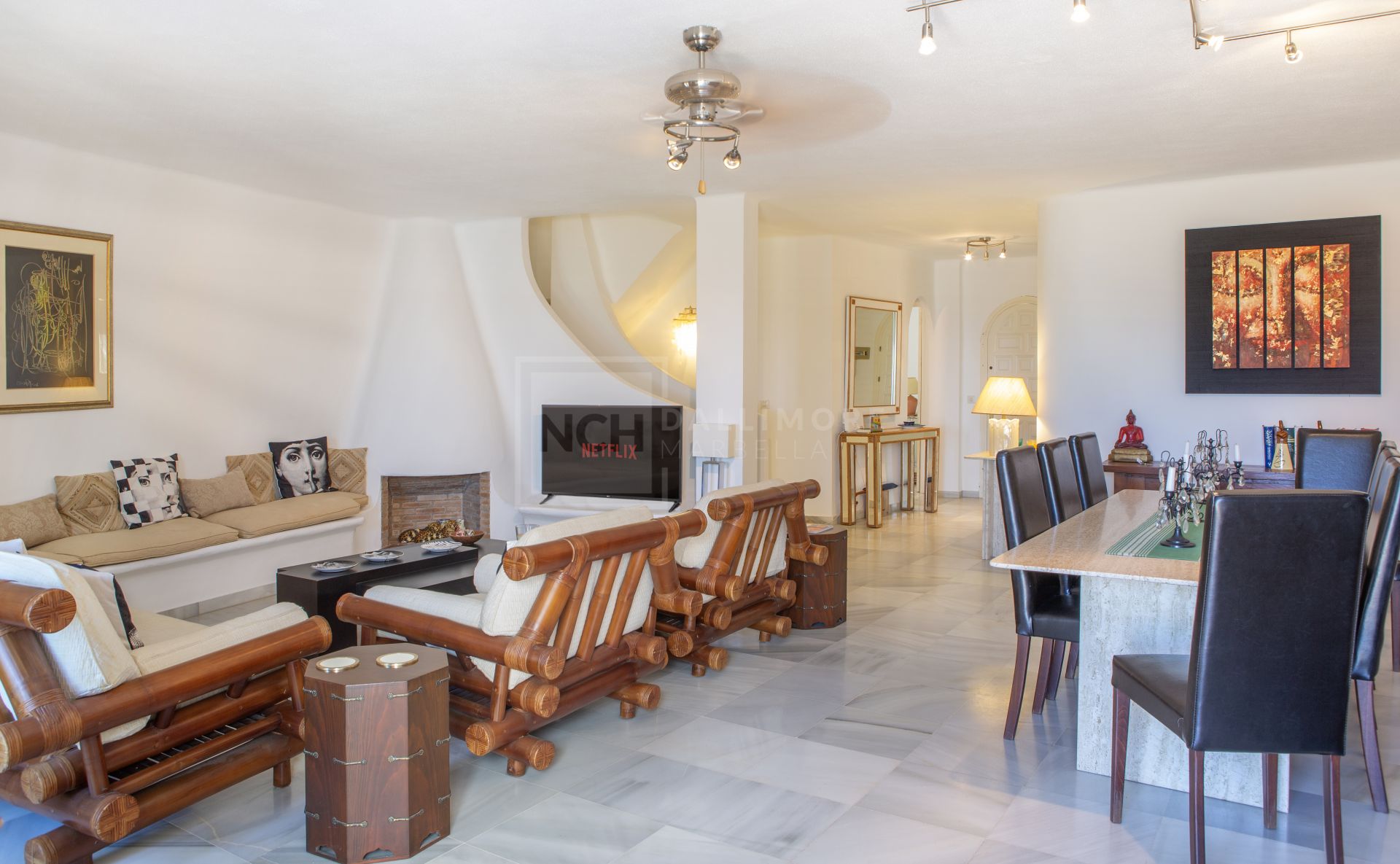 SPACIOUS 4 BEDROOM TOWNHOUSE IN LOS ALTOS DE MARBELLA