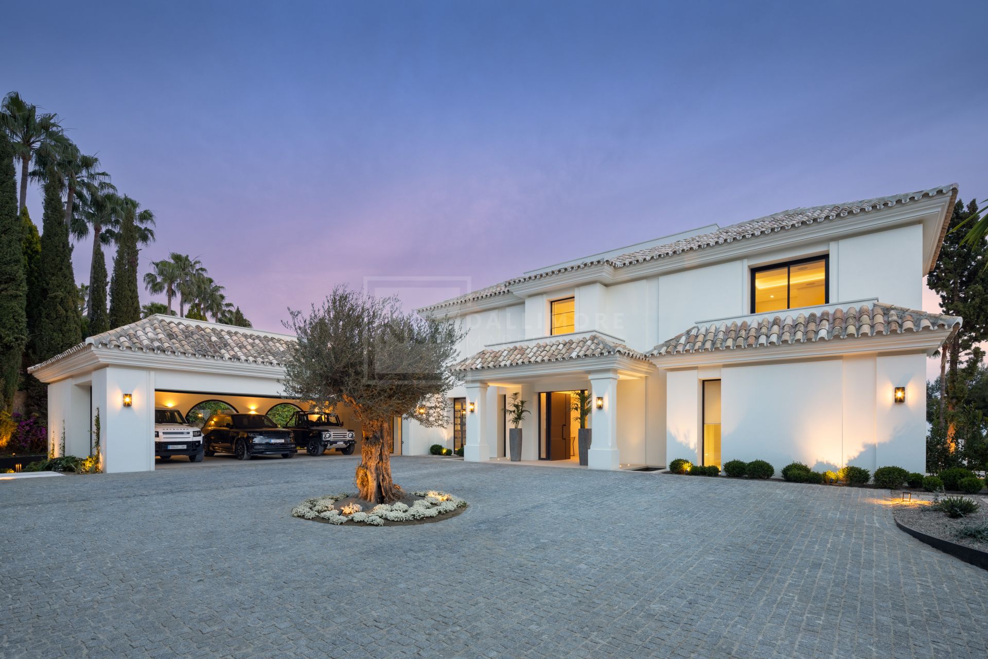 CONTEMPORARY LUXURY -VILLA VERDI- WITH PRIME POSITION IN SIERRA BLANCA