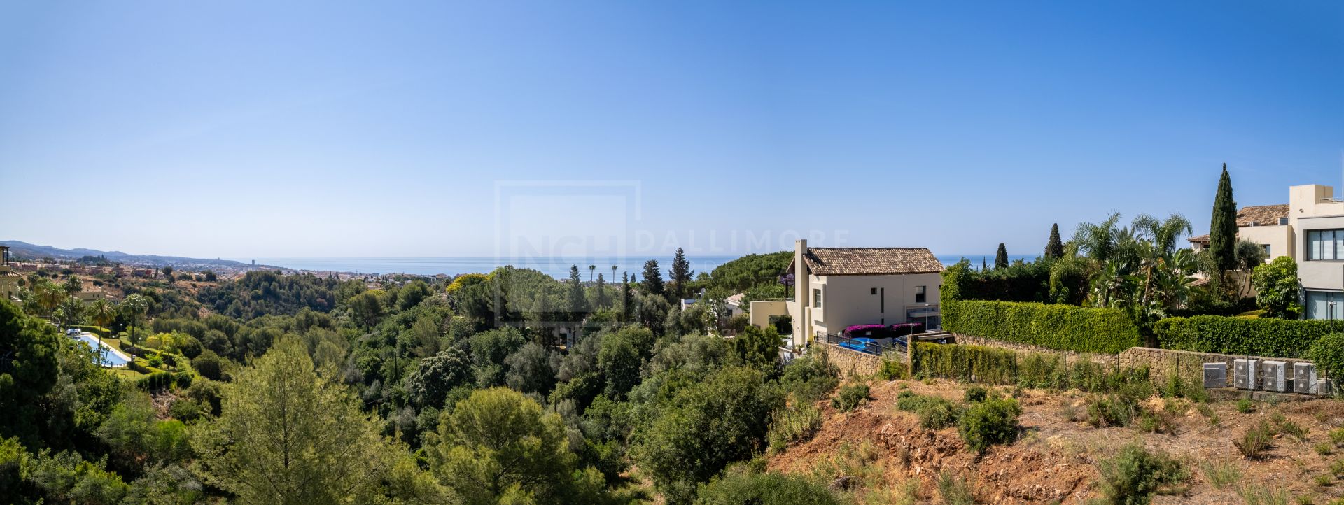 Villa en venta en Cascada de Camojan, Marbella