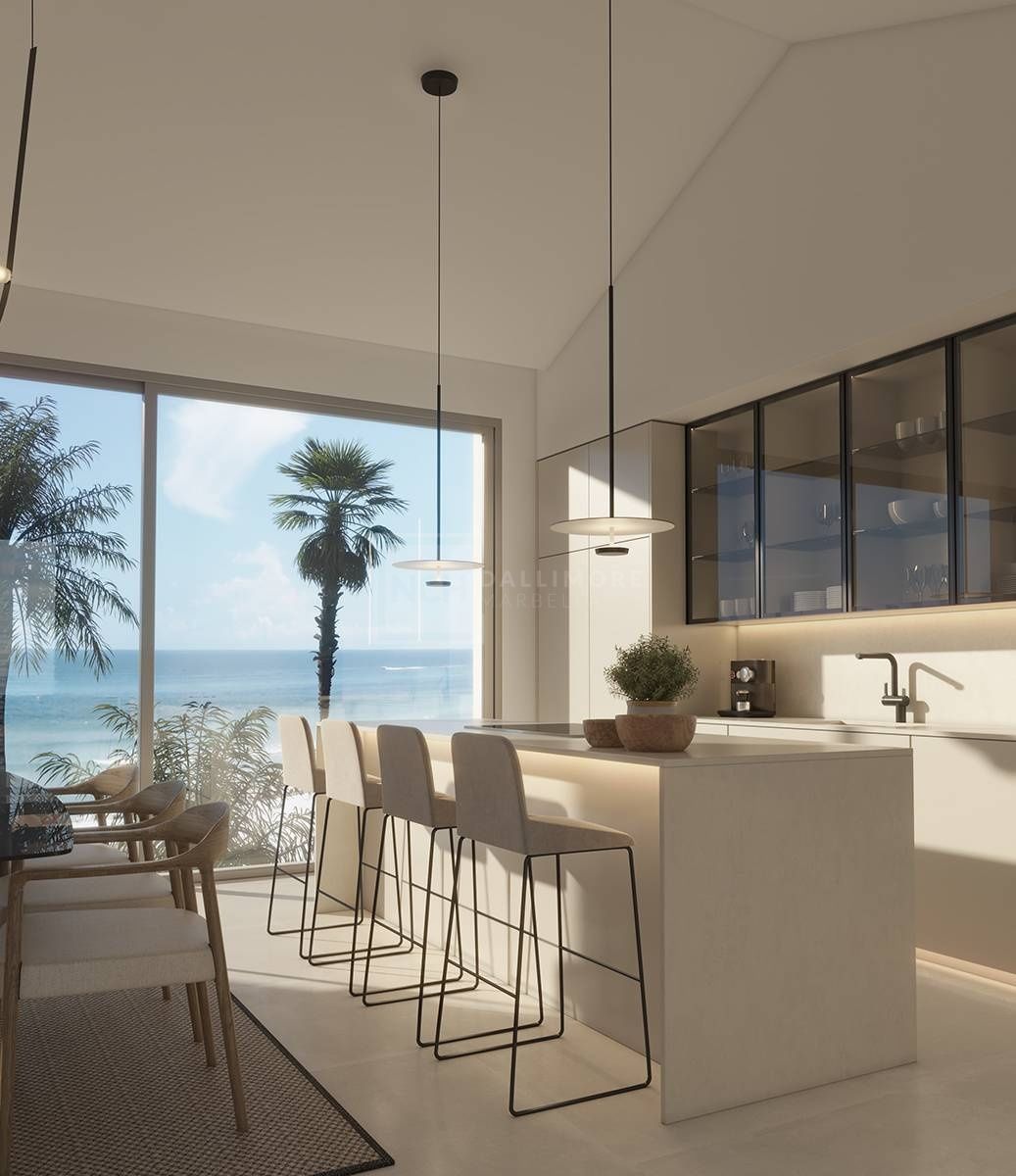 BRAND NEW FRONT LINE BEACH APARTMENTS IN MALAGA