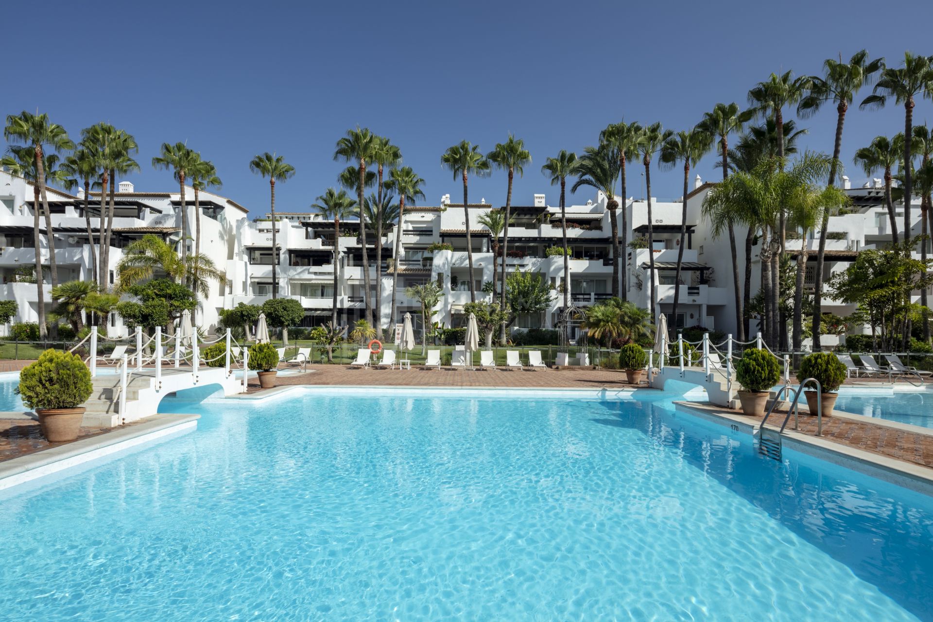 UNVEIL THE ULTIMATE LUXURY: A 3-BEDROOM APARTMENT OASIS IN PUENTE ROMANO'S ELITE RESORT