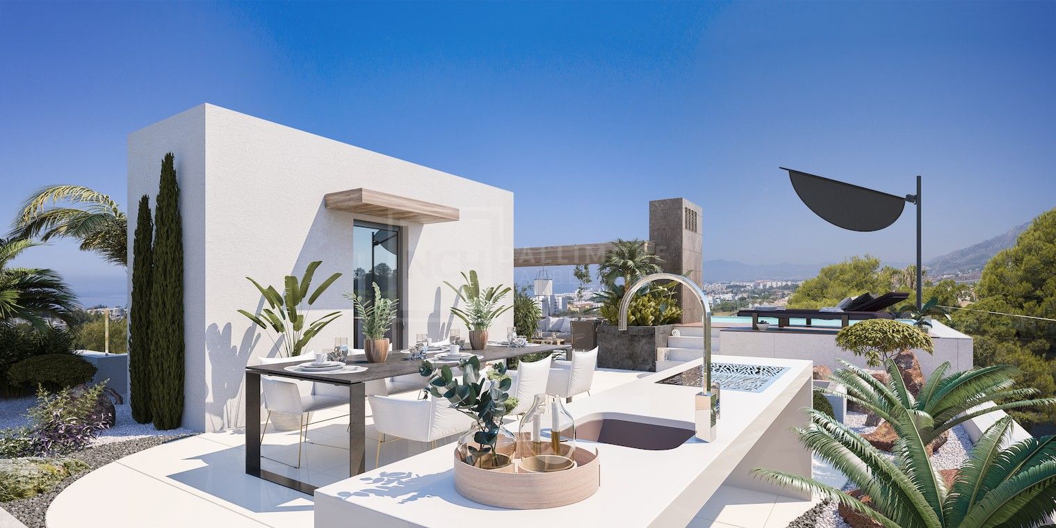 IMPRESIONANTES VILLAS ADOSADAS DE 4 Y 5 DORMITORIOS CON PISCINAS PRIVADAS Y VISTAS AL MAR EN MARBELLA ESTE