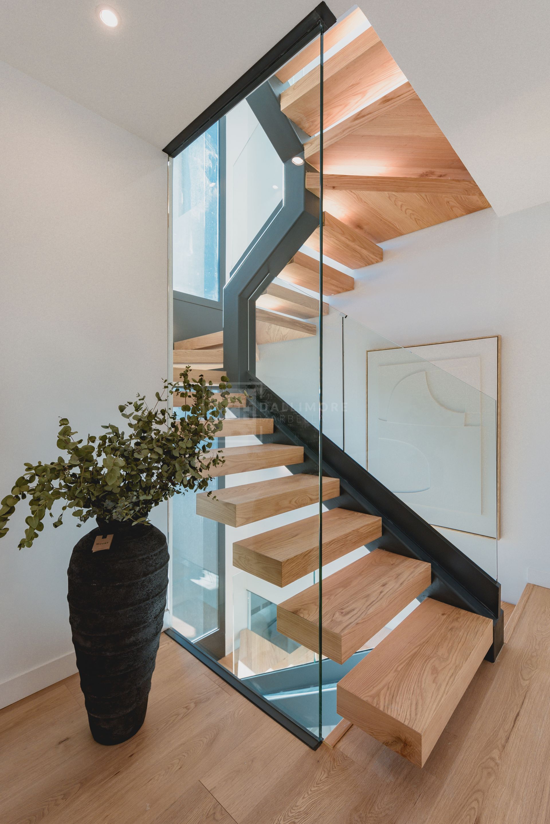 CONTEMPORARY 4 & 5 BED HOMES WITH ROOFTOP POOLS IN EXCLUSIVE RÍO REAL SETTING