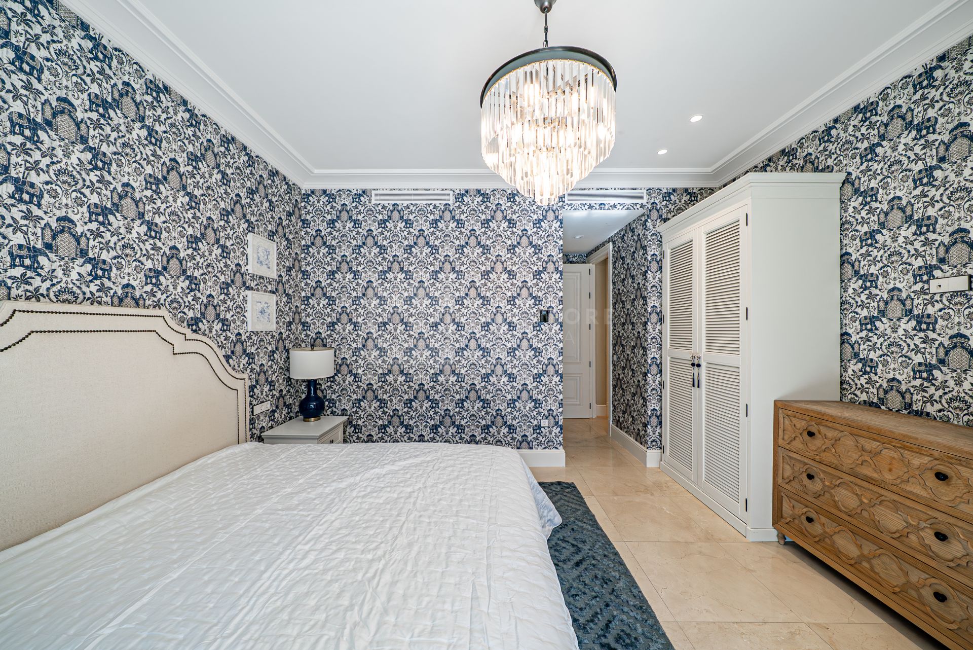 LUXURY VILLA LOCATED IN LOS FLAMINGODS