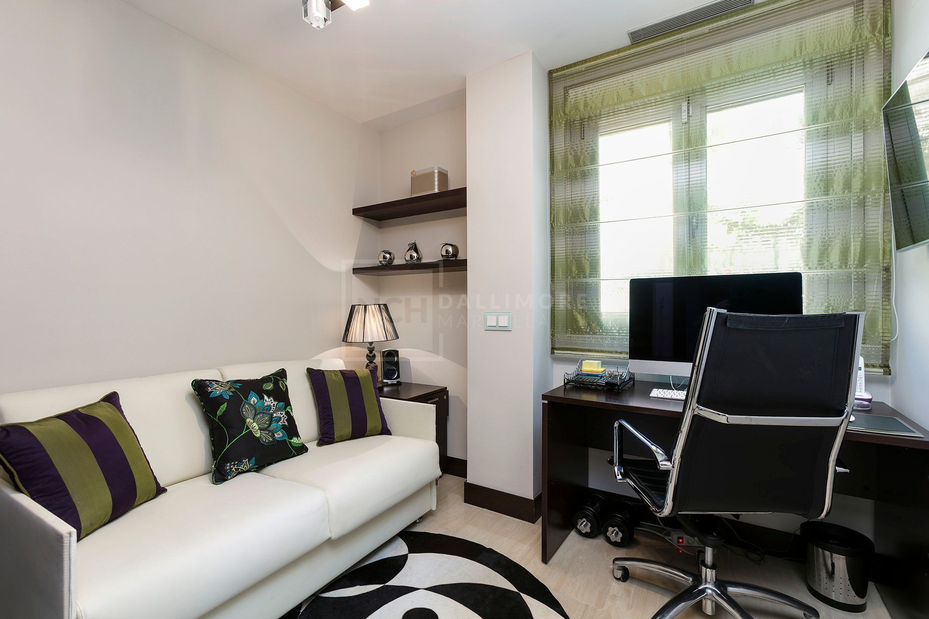 MODERN GROUND FLOOR APARTMENT