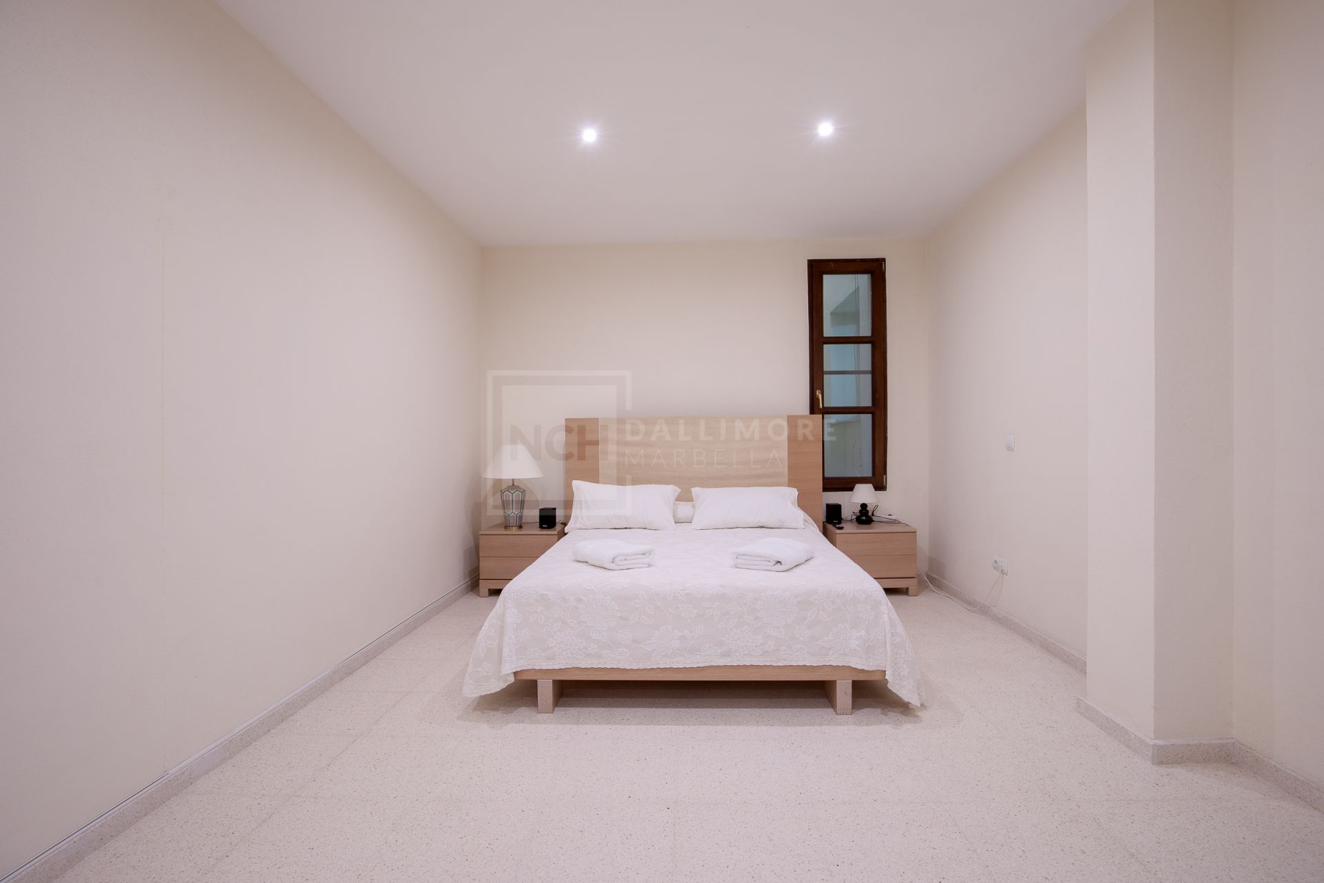 Villa en venta en Los Arqueros, Benahavis