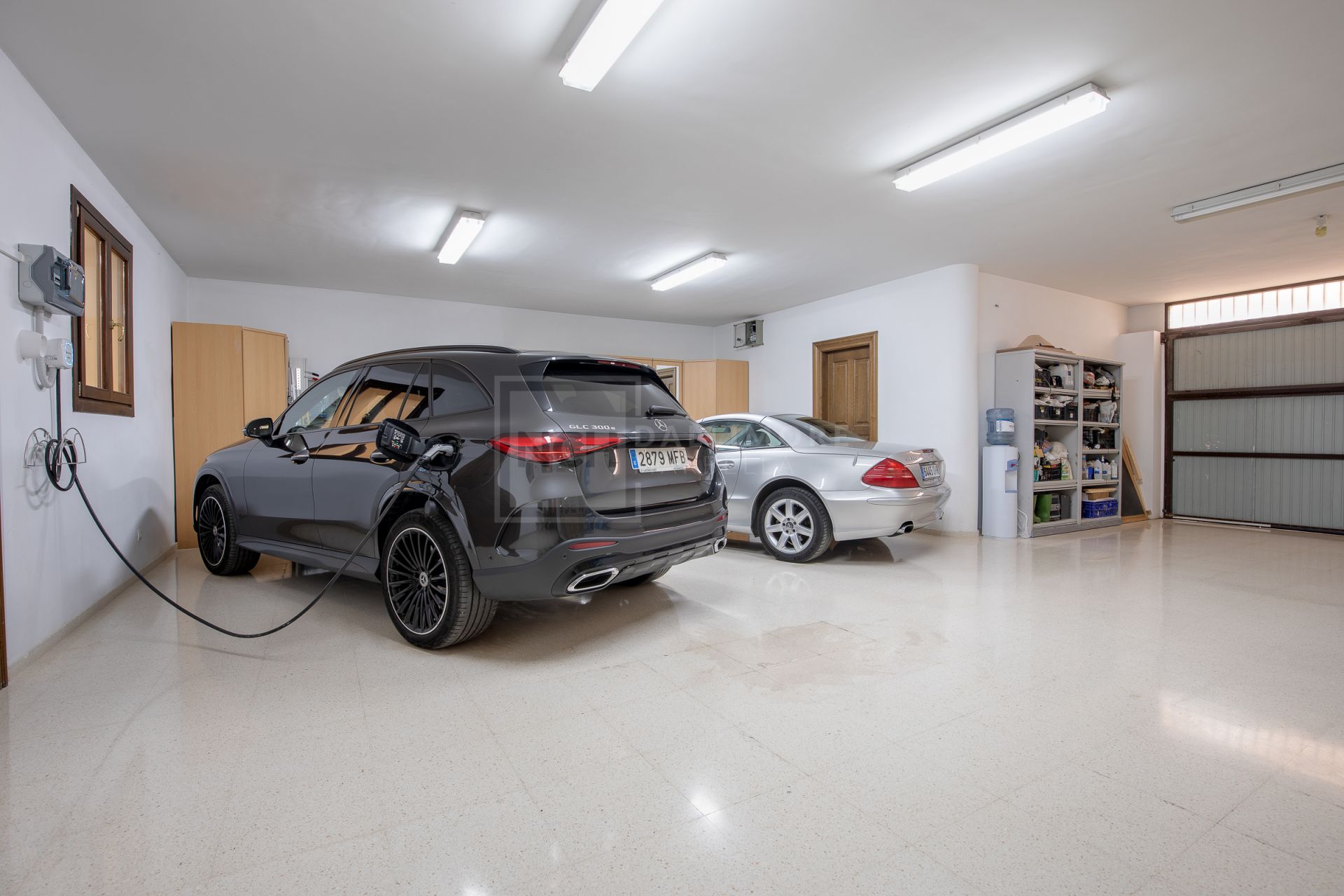 Villa en venta en Los Arqueros, Benahavis