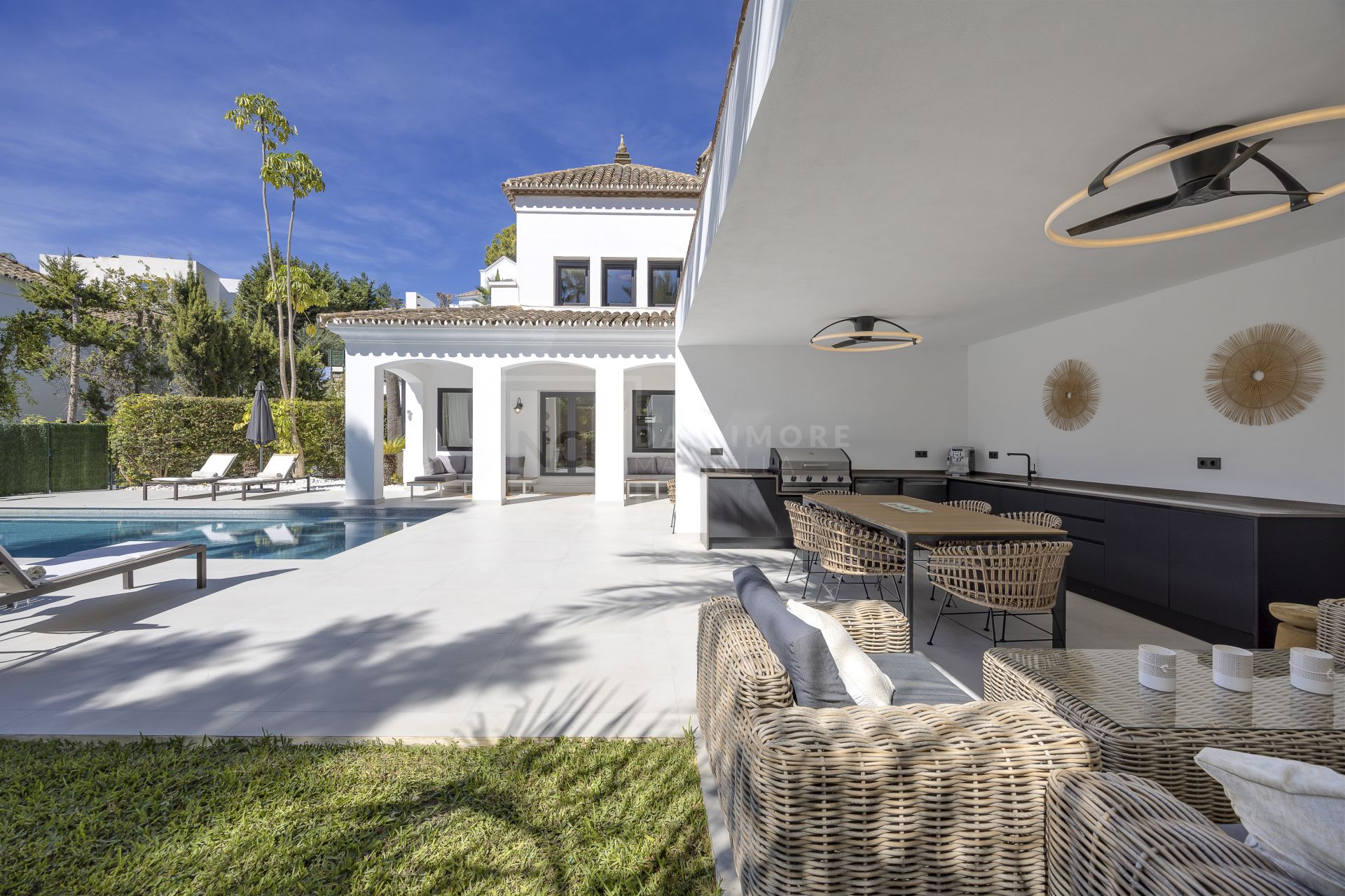 AMAZING VALUE VILLA IN PARAISO ALTO