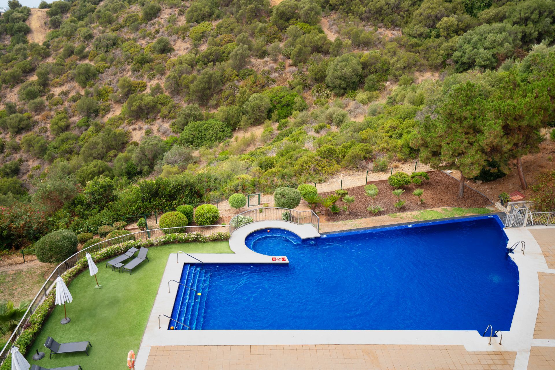 Bonito apartamento en planta baja de dos dormitorios situado en Altos de los Monteros