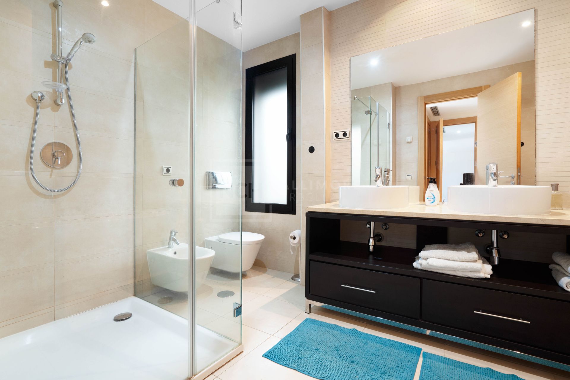 Bonito apartamento en planta baja de dos dormitorios situado en Altos de los Monteros