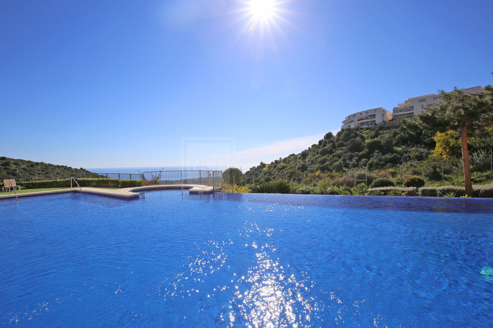 Bonito apartamento en planta baja de dos dormitorios situado en Altos de los Monteros