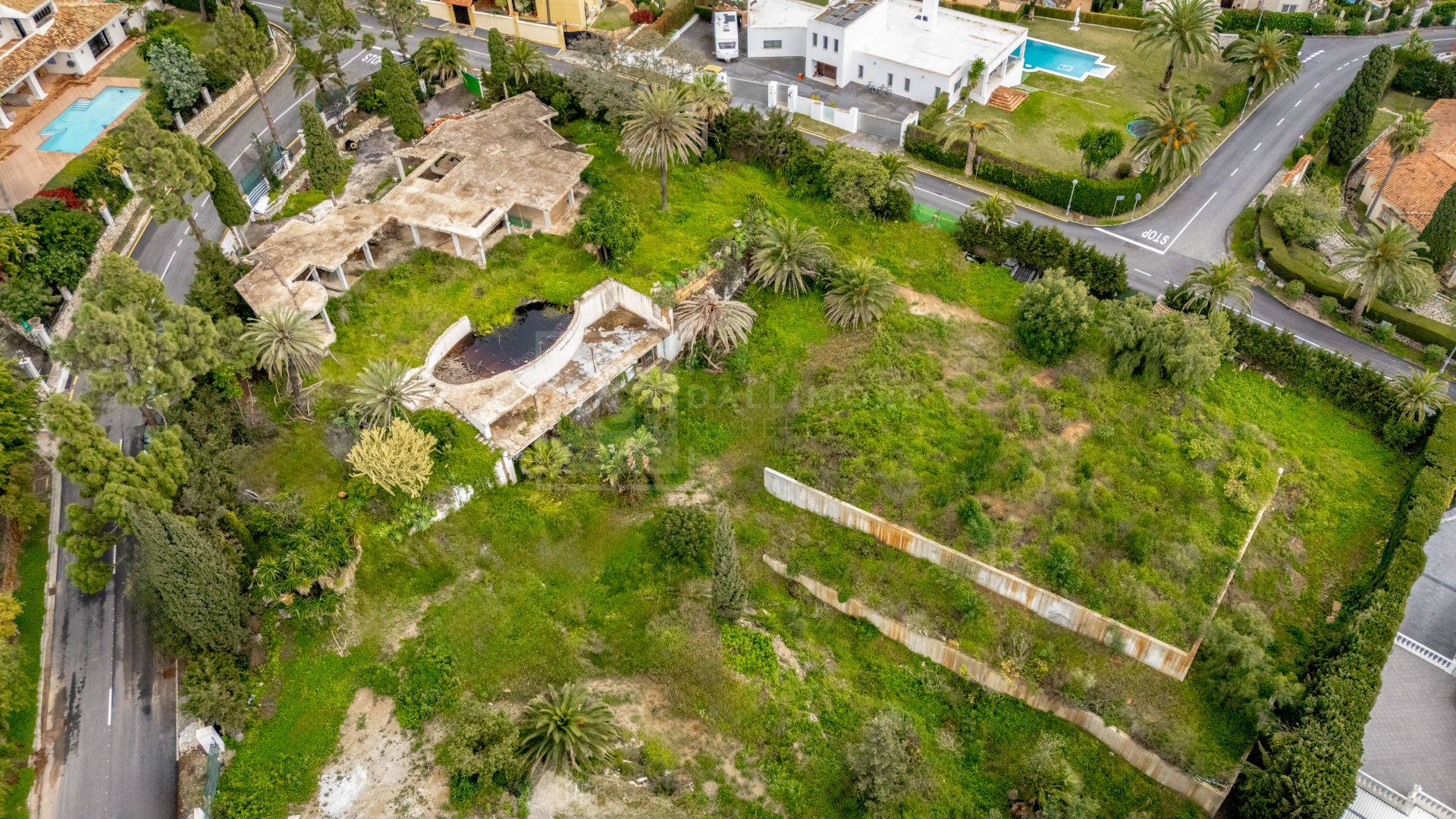 EXCEPTIONAL PLOT WITH PROJECT FOR FOR SALE IN MARBELLA EAST