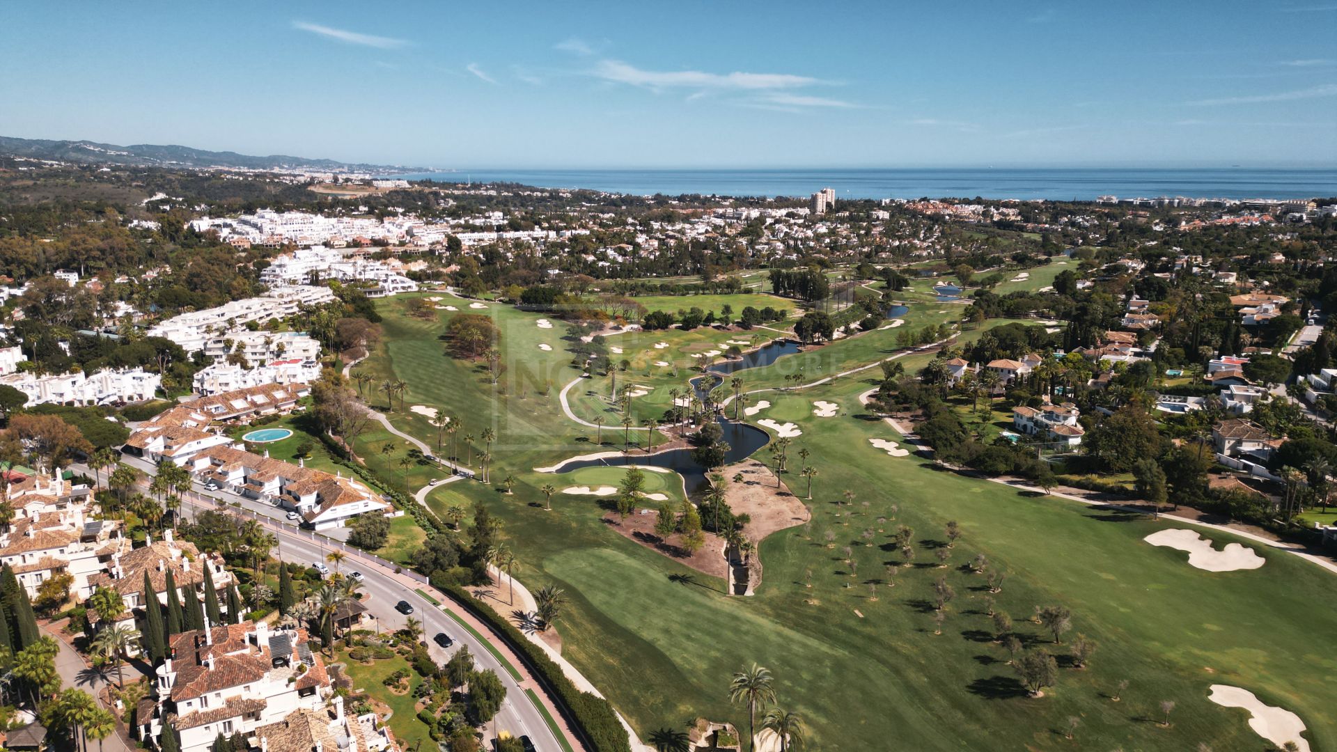 DUPLEX PENTHOUSE LOCATED IN LAS ALAMANDAS