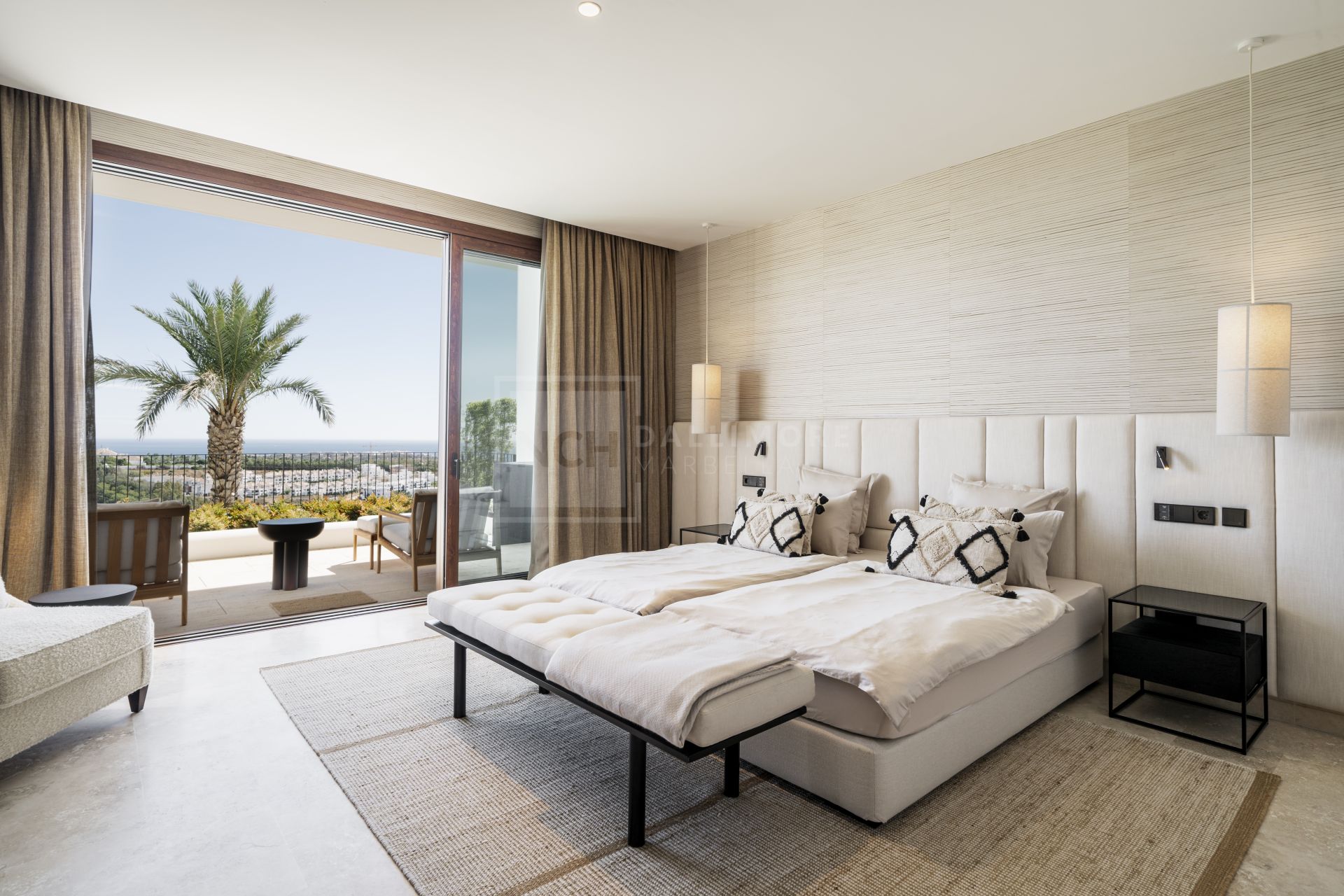 Apartamento en primera línea de golf que ofrece privacidad, vistas al mar y un estilo de vida de resort de cinco estrellas en Casares