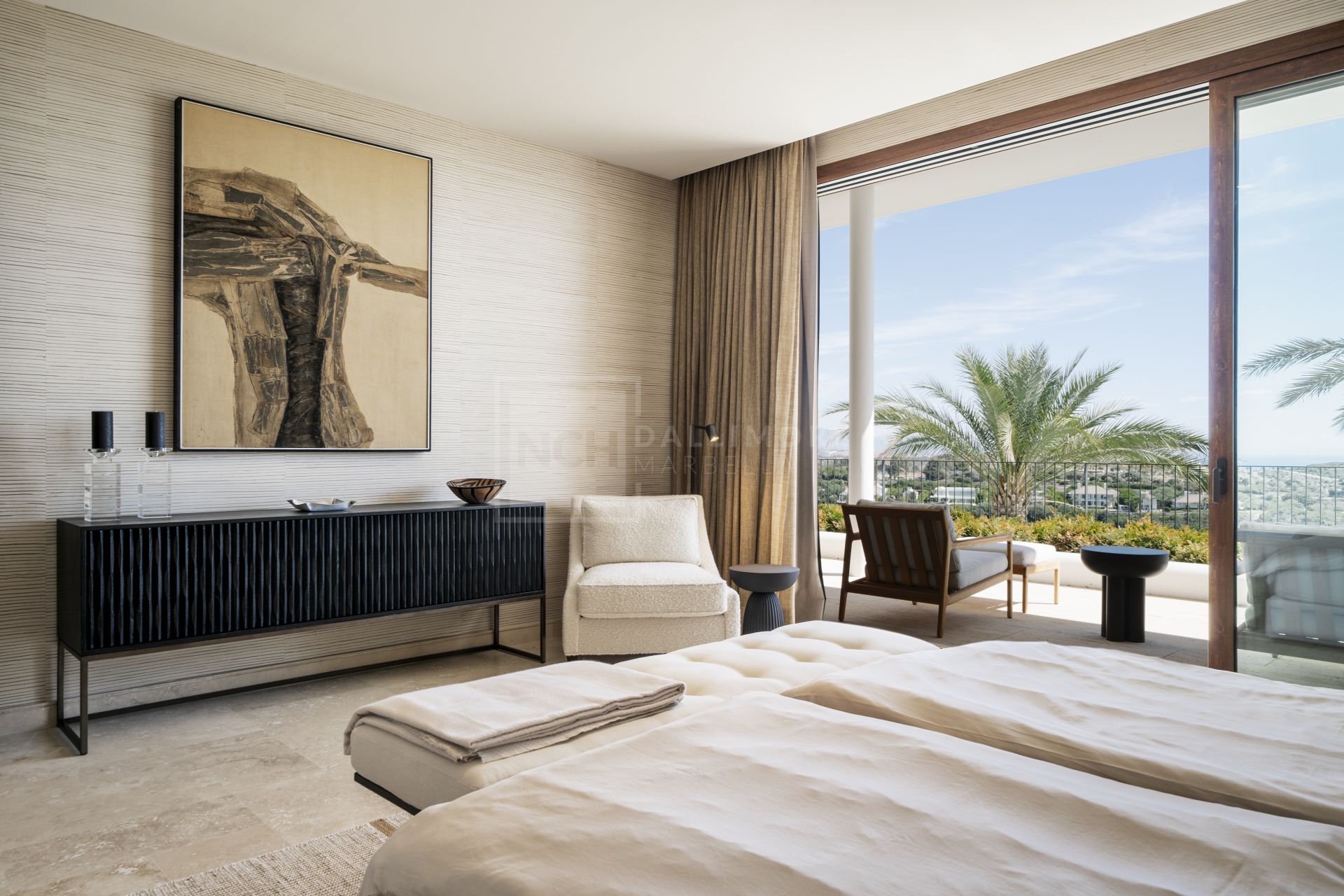 Apartamento en primera línea de golf que ofrece privacidad, vistas al mar y un estilo de vida de resort de cinco estrellas en Casares