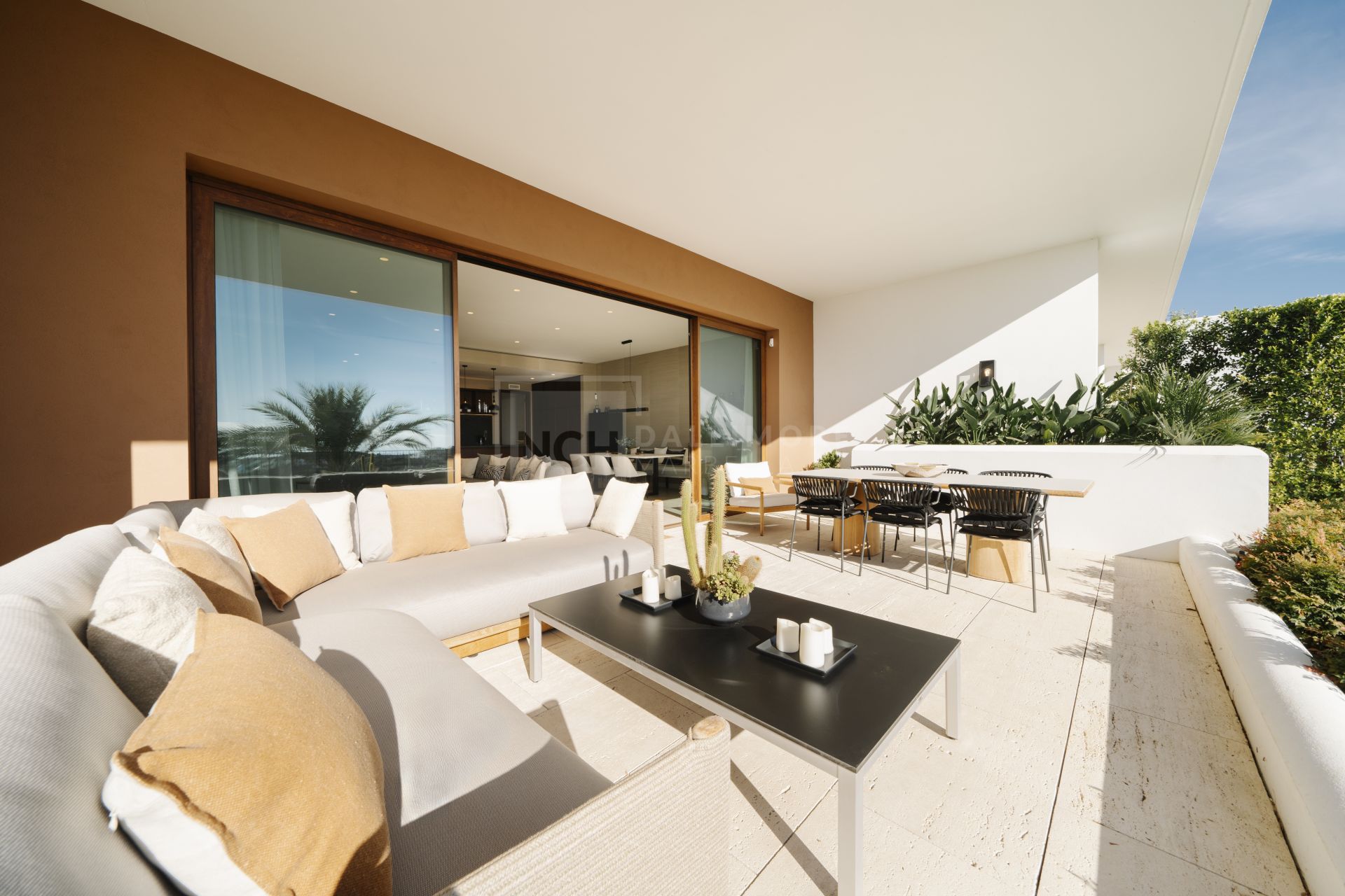 Apartamento en primera línea de golf que ofrece privacidad, vistas al mar y un estilo de vida de resort de cinco estrellas en Casares
