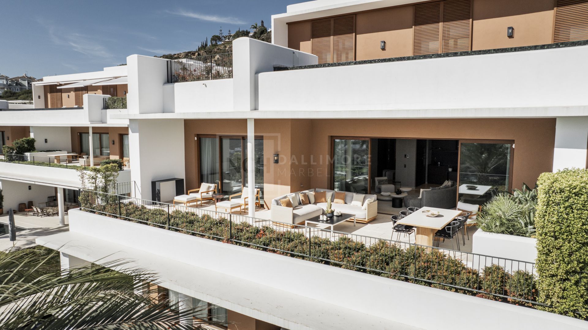 Apartamento en primera línea de golf que ofrece privacidad, vistas al mar y un estilo de vida de resort de cinco estrellas en Casares