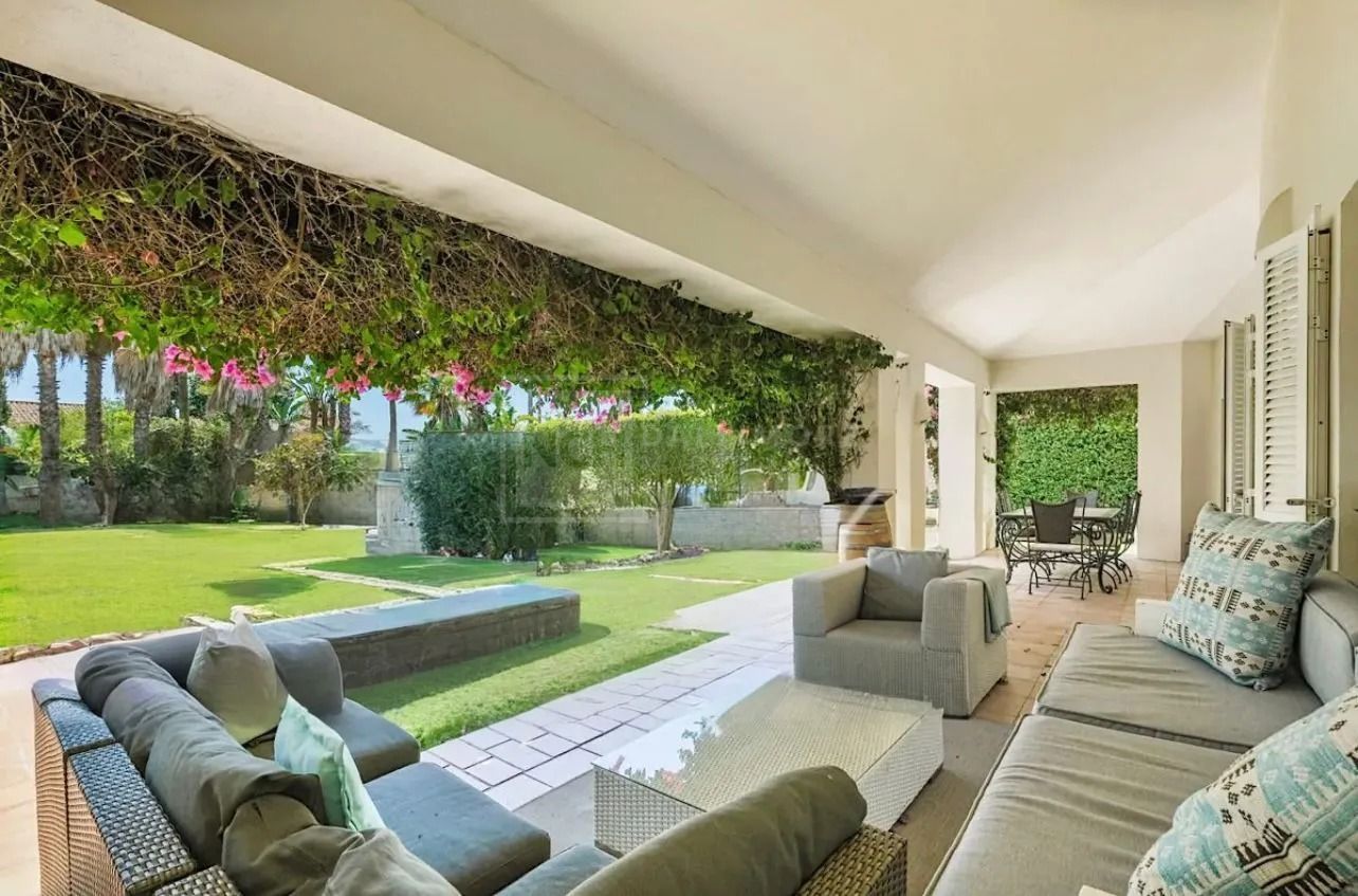 Exquisita villa familiar de 4 dormitorios en Sotogrande Alto