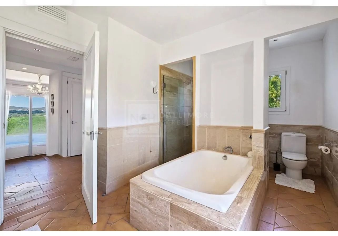 Exquisita villa familiar de 4 dormitorios en Sotogrande Alto
