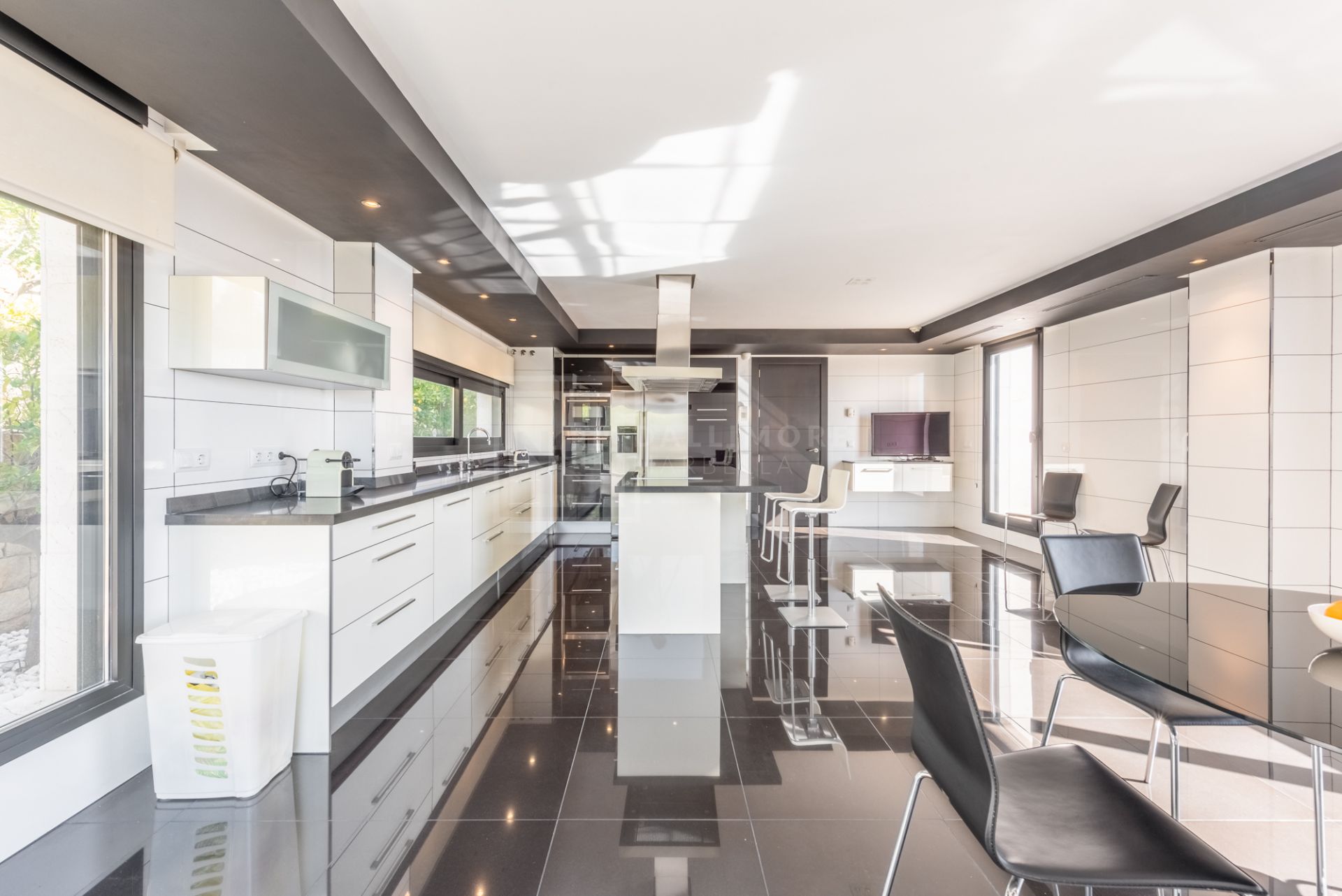 Villa en venta en La Reserva, Sotogrande