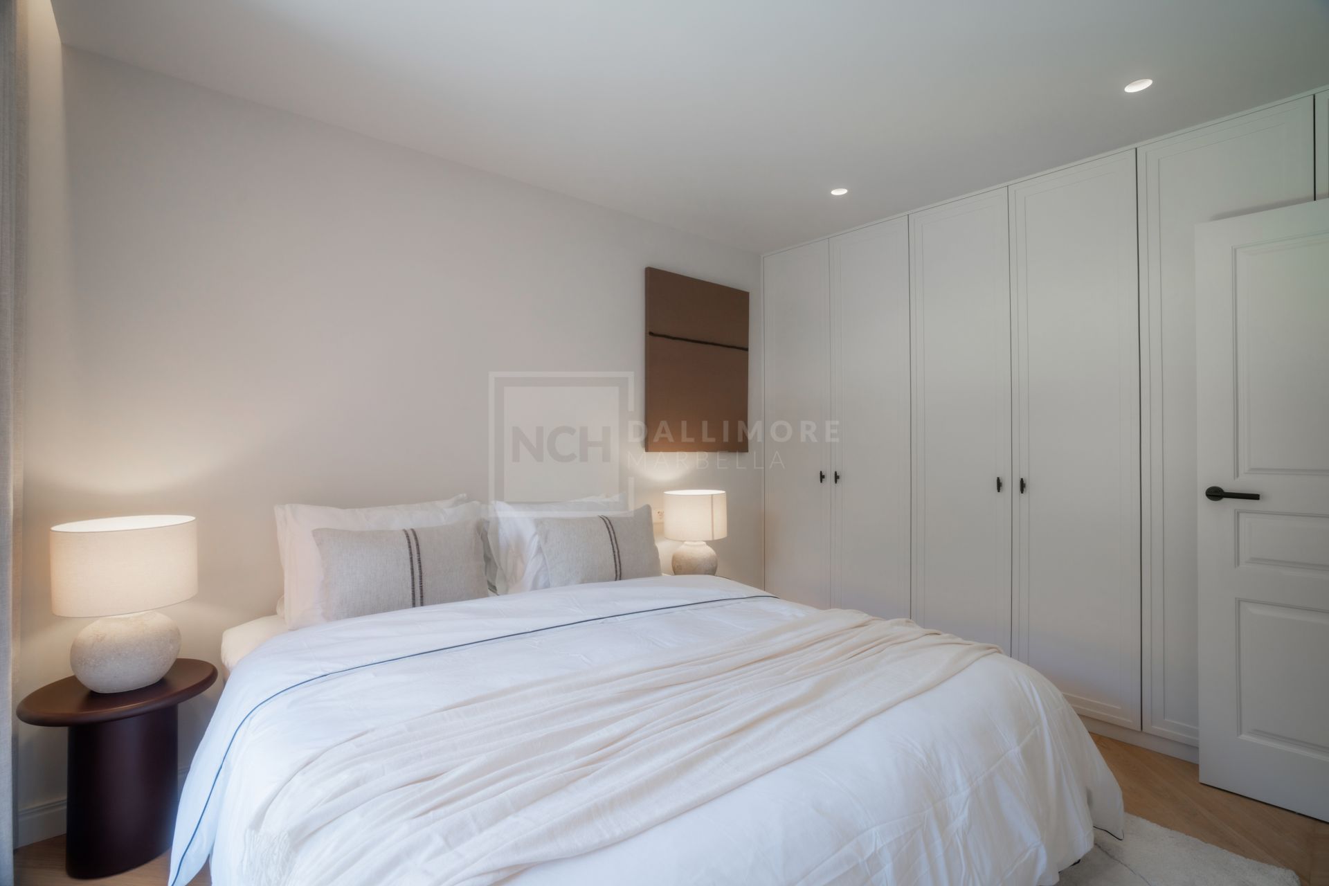 DUPLEX PENTHOUSE IN PRIME LOCATION WITHIN NUEVA ANDALUCIA