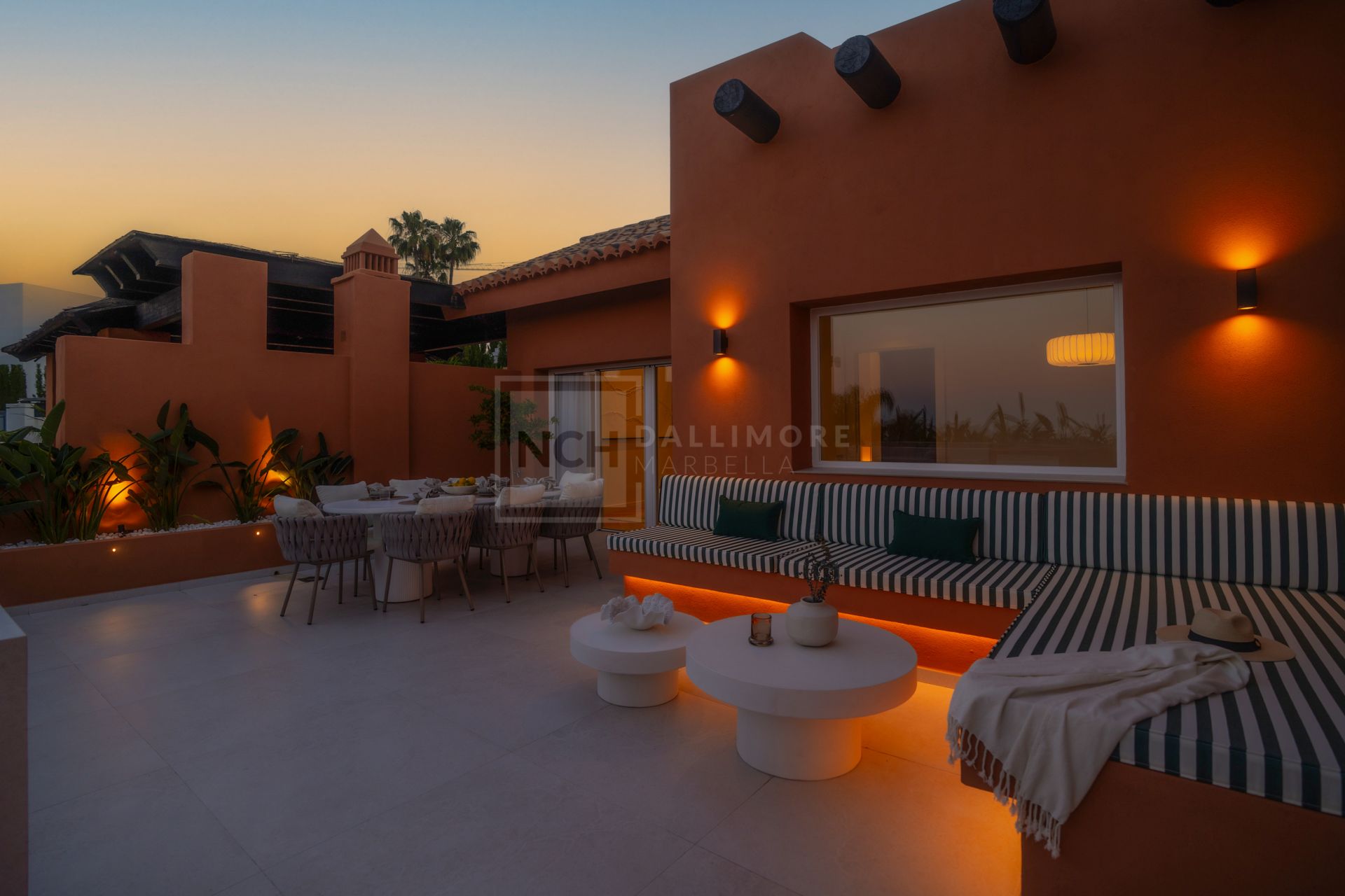 DUPLEX PENTHOUSE IN PRIME LOCATION WITHIN NUEVA ANDALUCIA