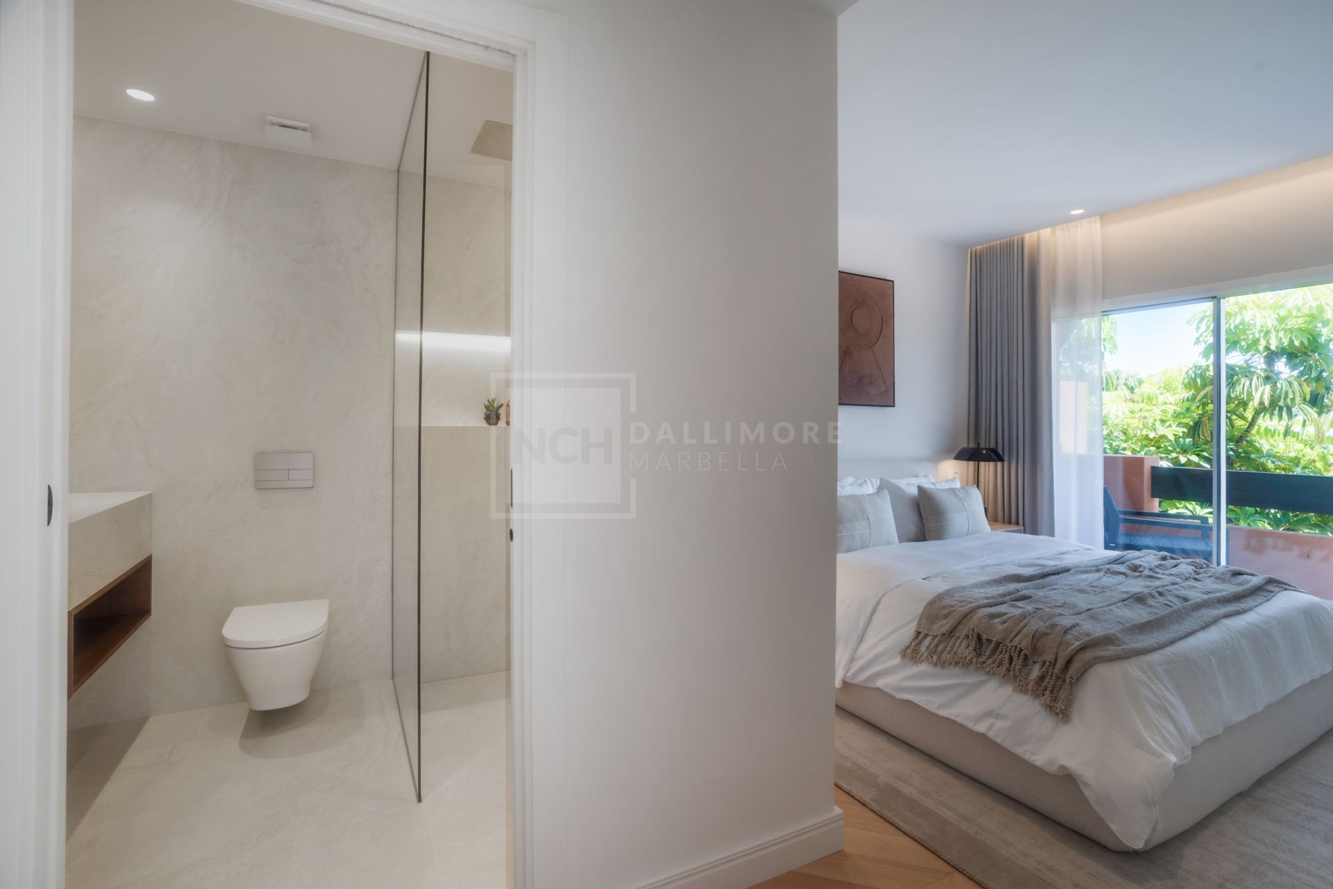 DUPLEX PENTHOUSE IN PRIME LOCATION WITHIN NUEVA ANDALUCIA