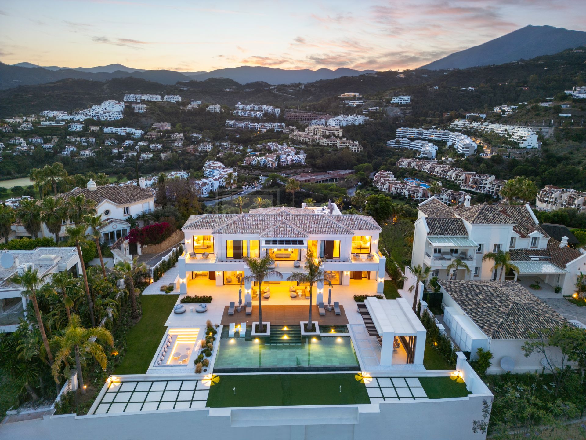 BRAND-NEW VILLA WITH THE BEST VIEWS OVER THE MEDITERRANEAN & MARBELLA