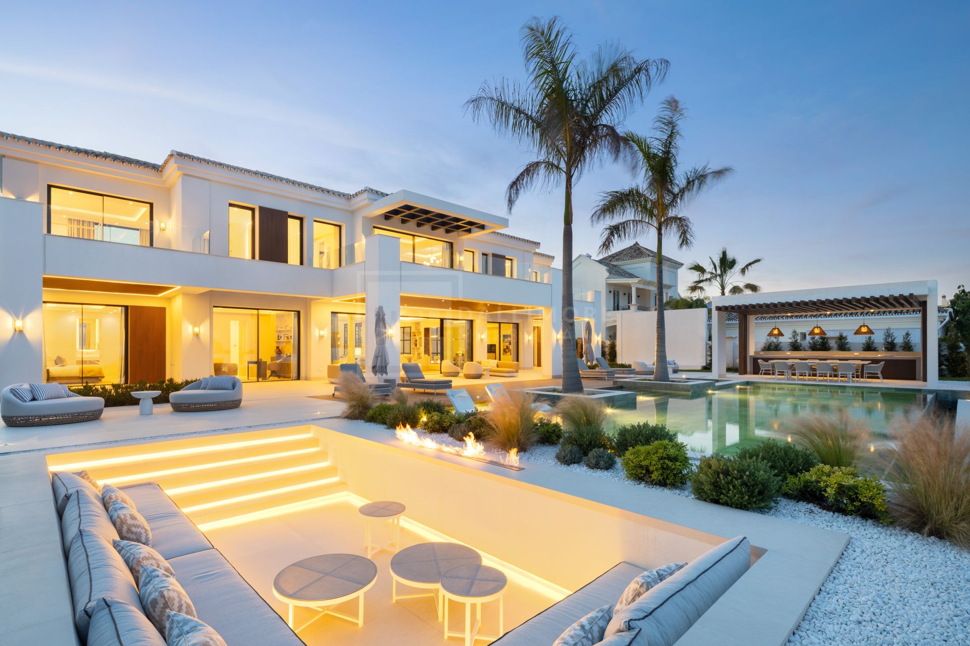 BRAND-NEW VILLA WITH THE BEST VIEWS OVER THE MEDITERRANEAN & MARBELLA