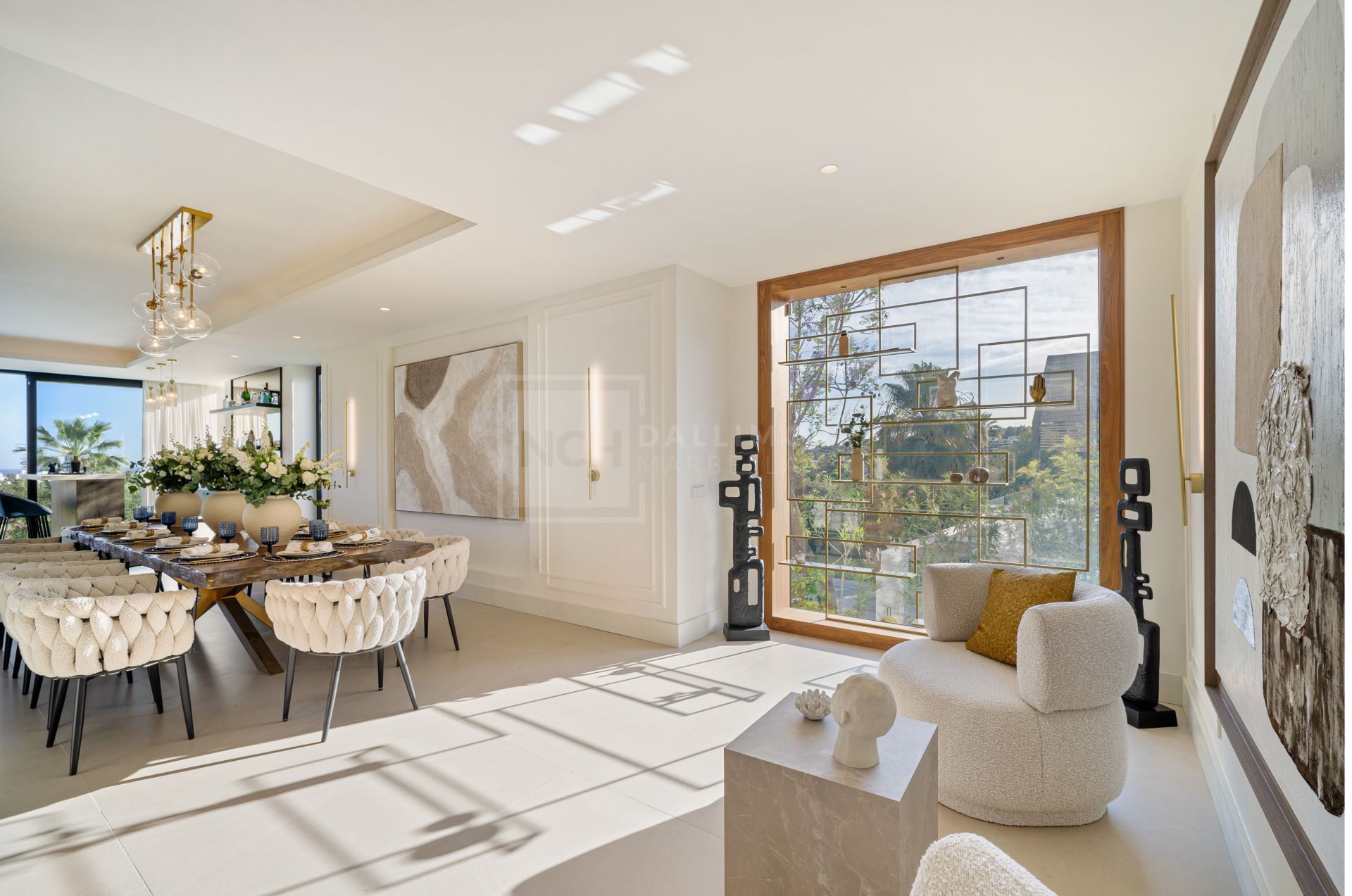 SPECTACULAR 6-BEDROOM DESIGNER VILLA WITH SPA, CINEMA AND GOLF VIEWS IN NUEVA ANDALUCÍA