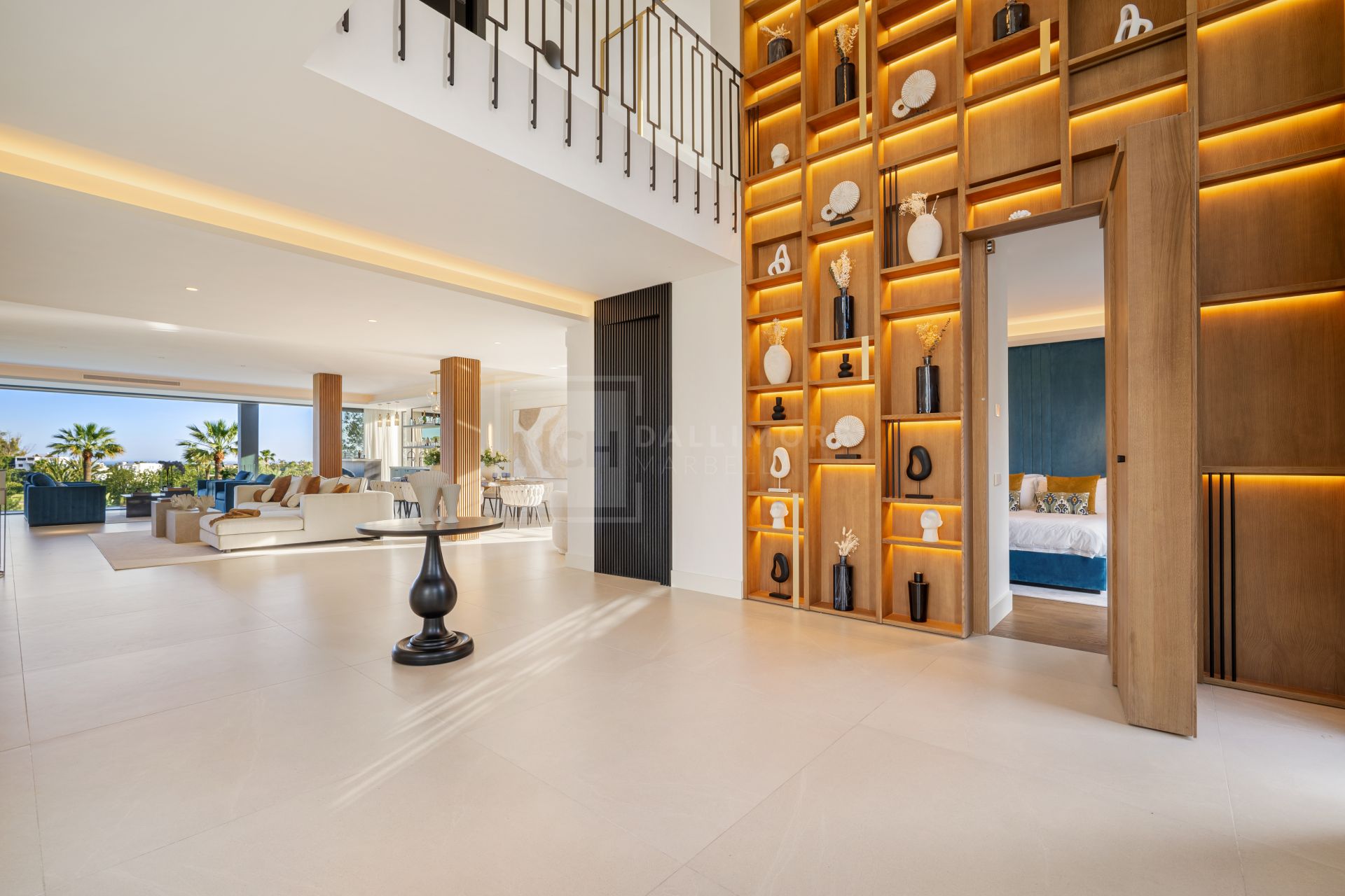 SPECTACULAR 6-BEDROOM DESIGNER VILLA WITH SPA, CINEMA AND GOLF VIEWS IN NUEVA ANDALUCÍA