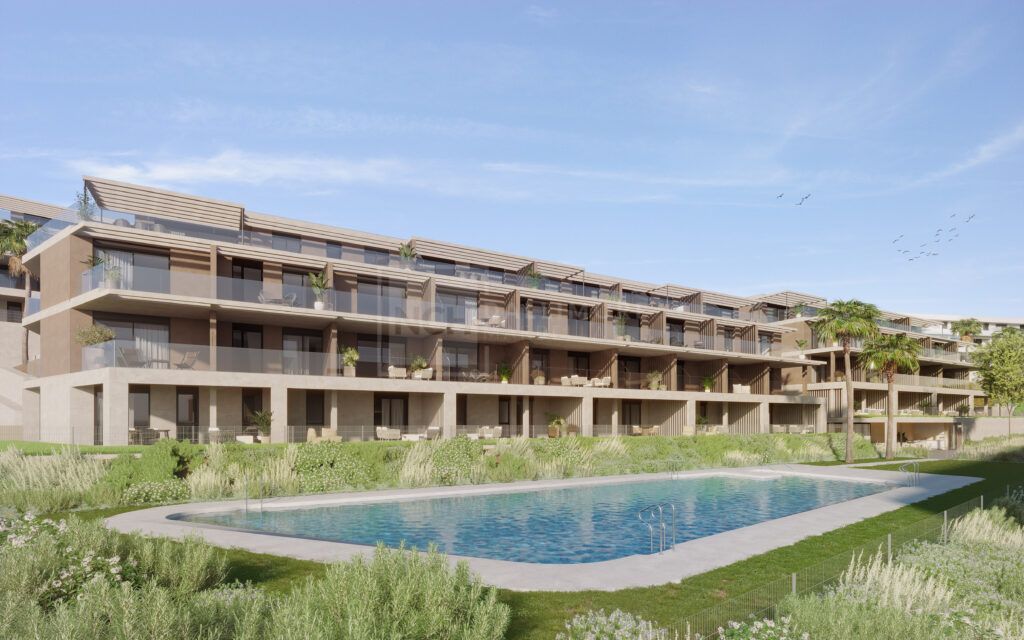 3-BEDROOM FRONT-LINE GOLF APARTMENT WITH AMAZING VIEWS