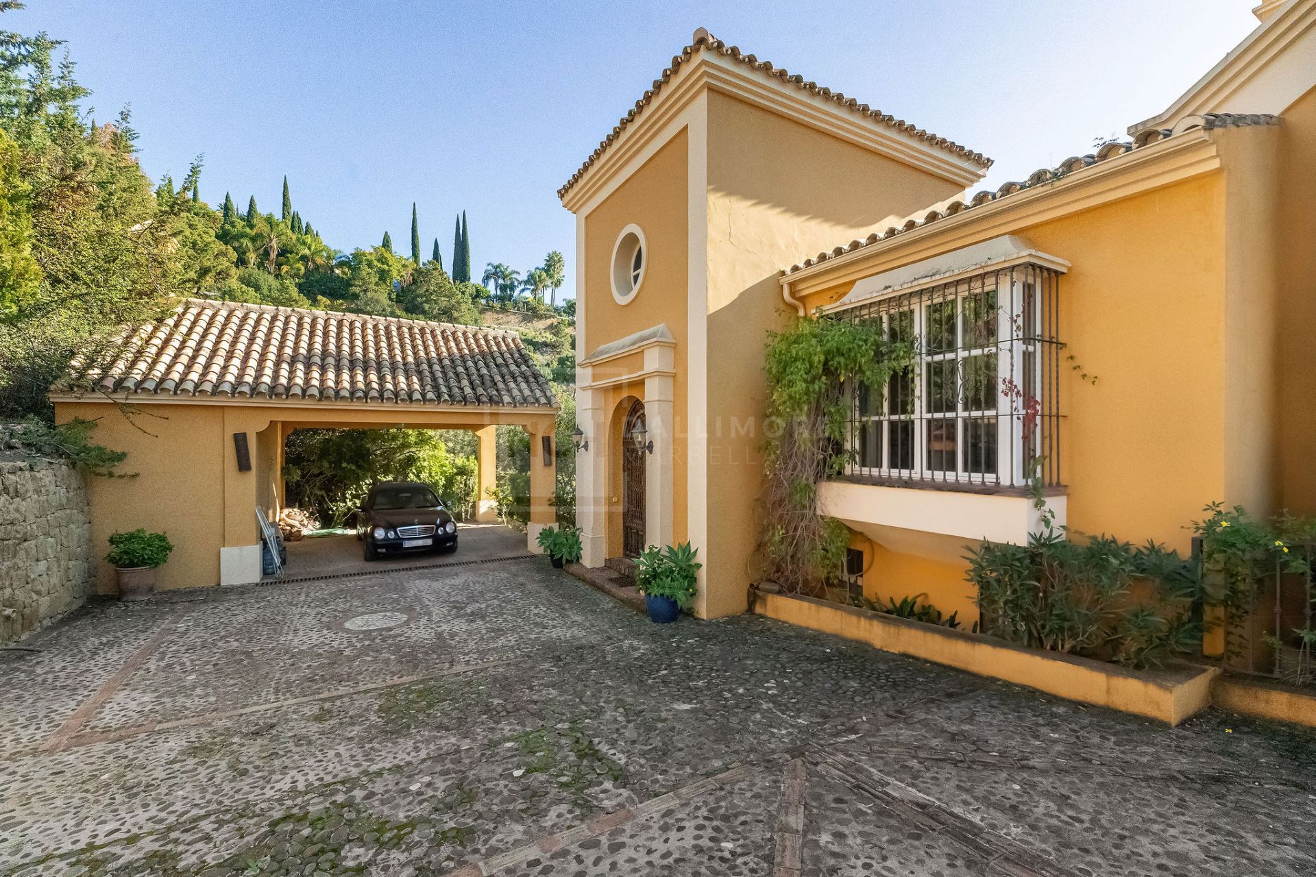 ENCANTADORA VILLA EN LA URBANIZACIÓN PRIVADA DE EL MADROÑAL