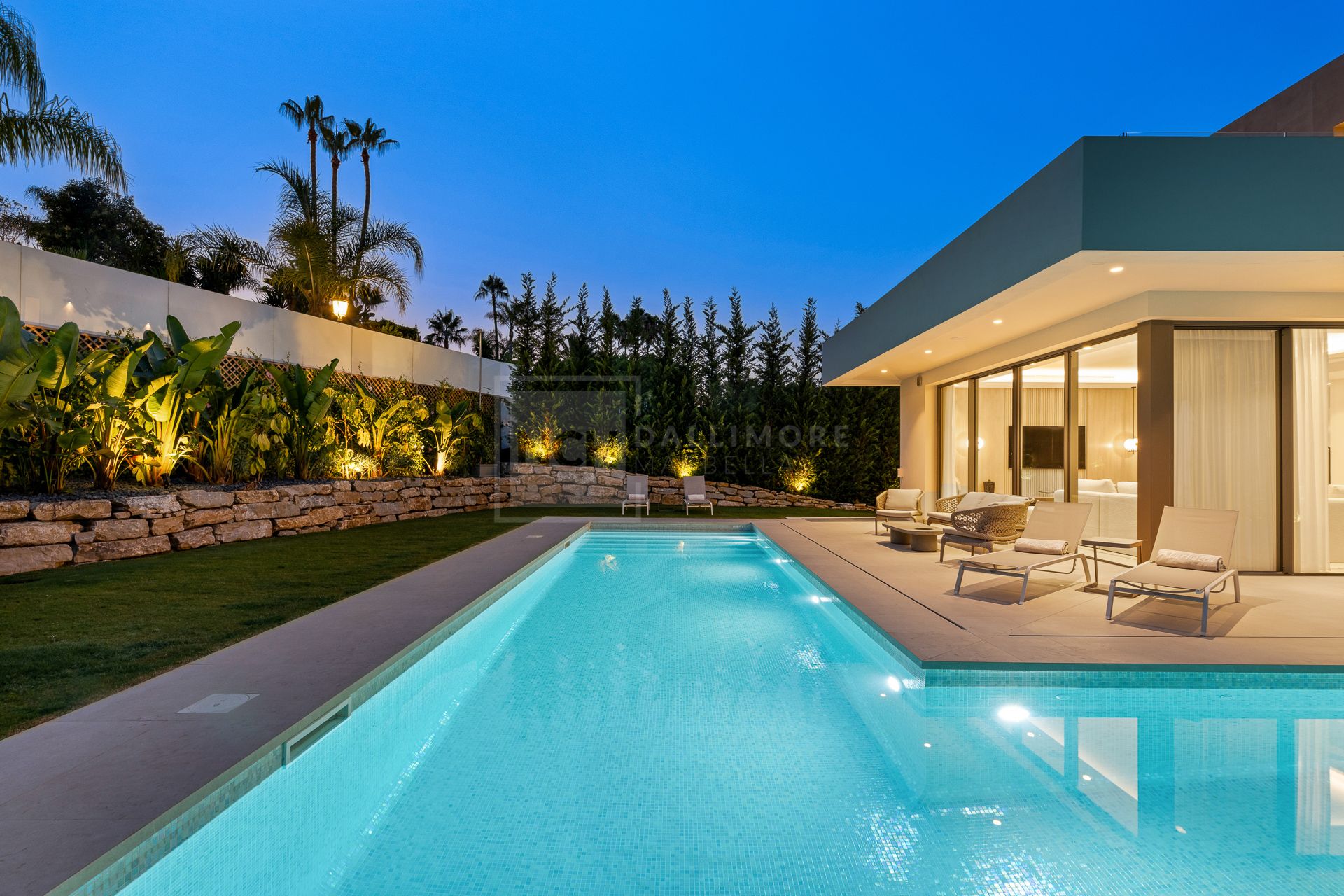 MODERN VILLA LOCATED IN MARBELLA'S GOLF VALLEY