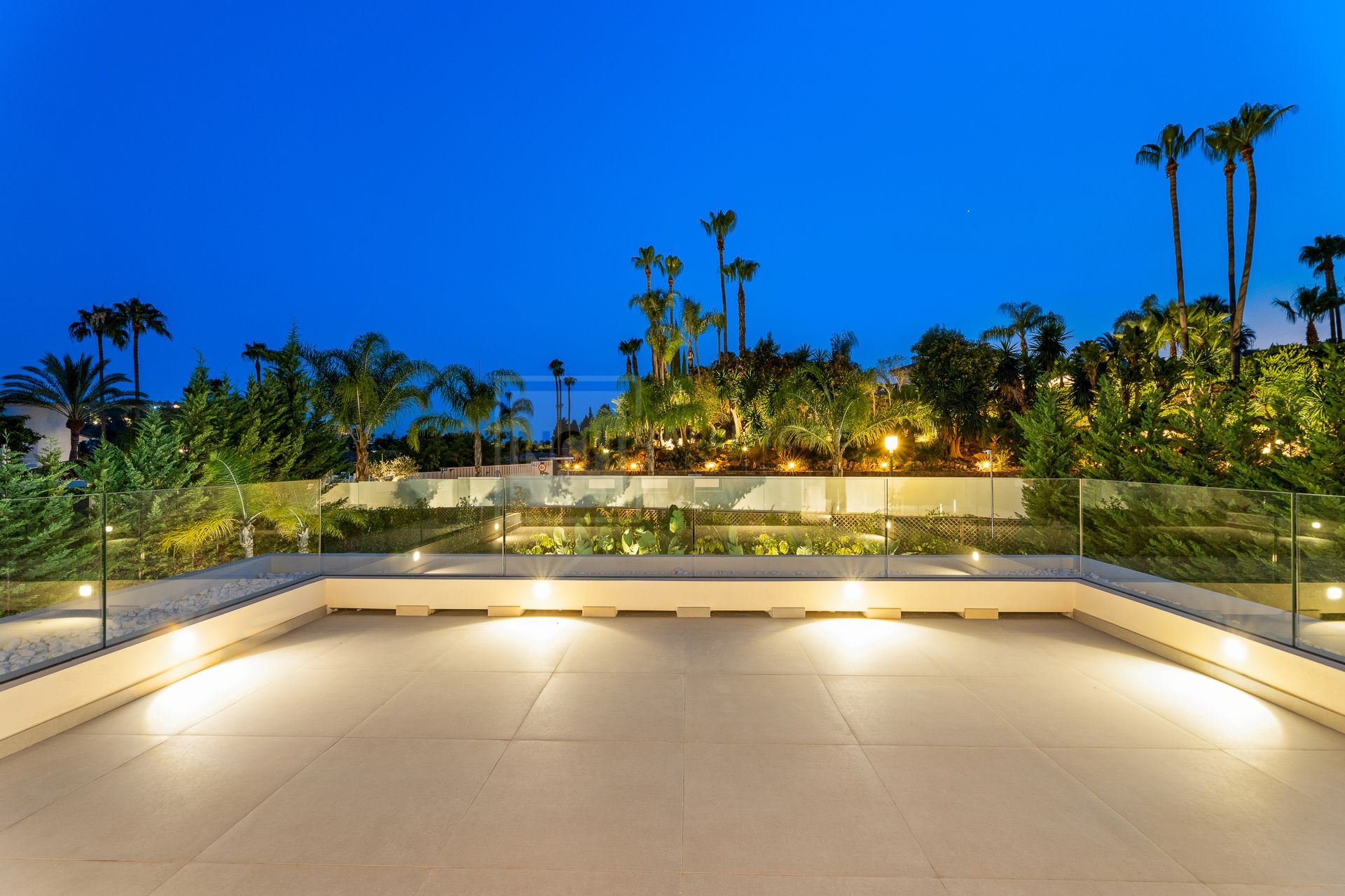 MODERN VILLA LOCATED IN MARBELLA'S GOLF VALLEY