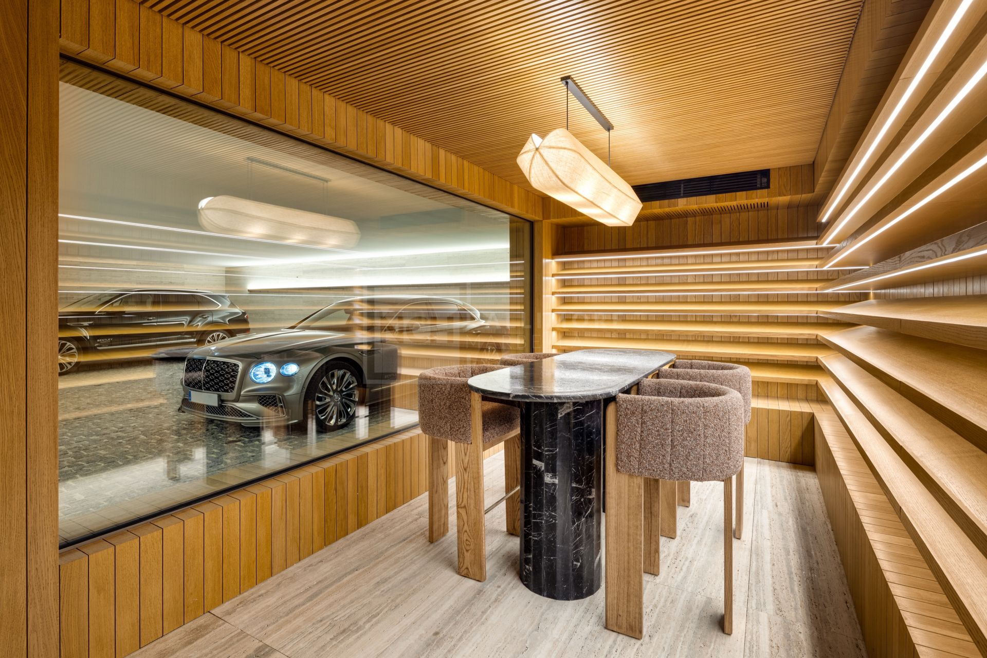 STUNNING CONTEMPORARY VILLA LOCATED IN THE GATED COMMUNITY OF EL MADROÑAL