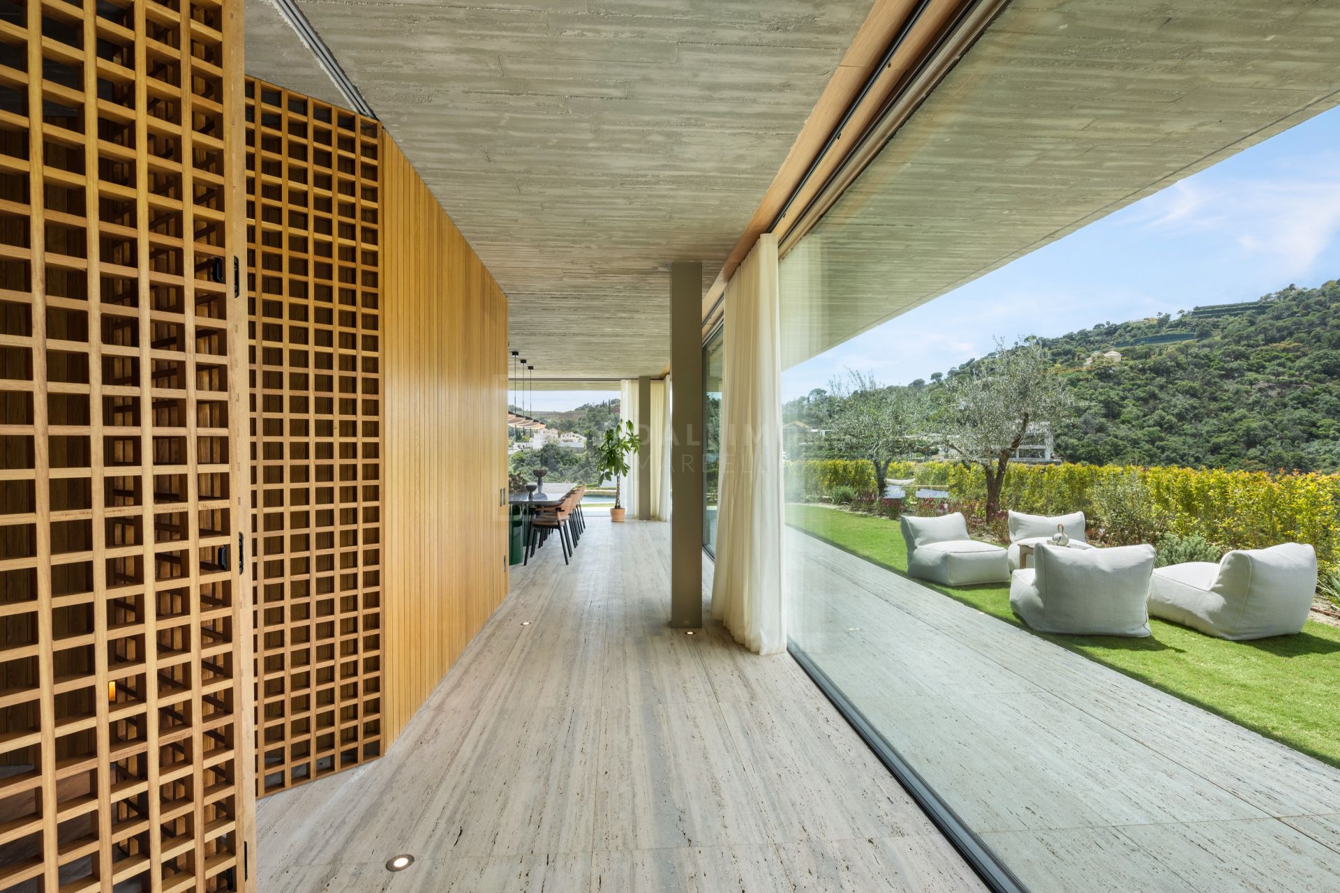 STUNNING CONTEMPORARY VILLA LOCATED IN THE GATED COMMUNITY OF EL MADROÑAL