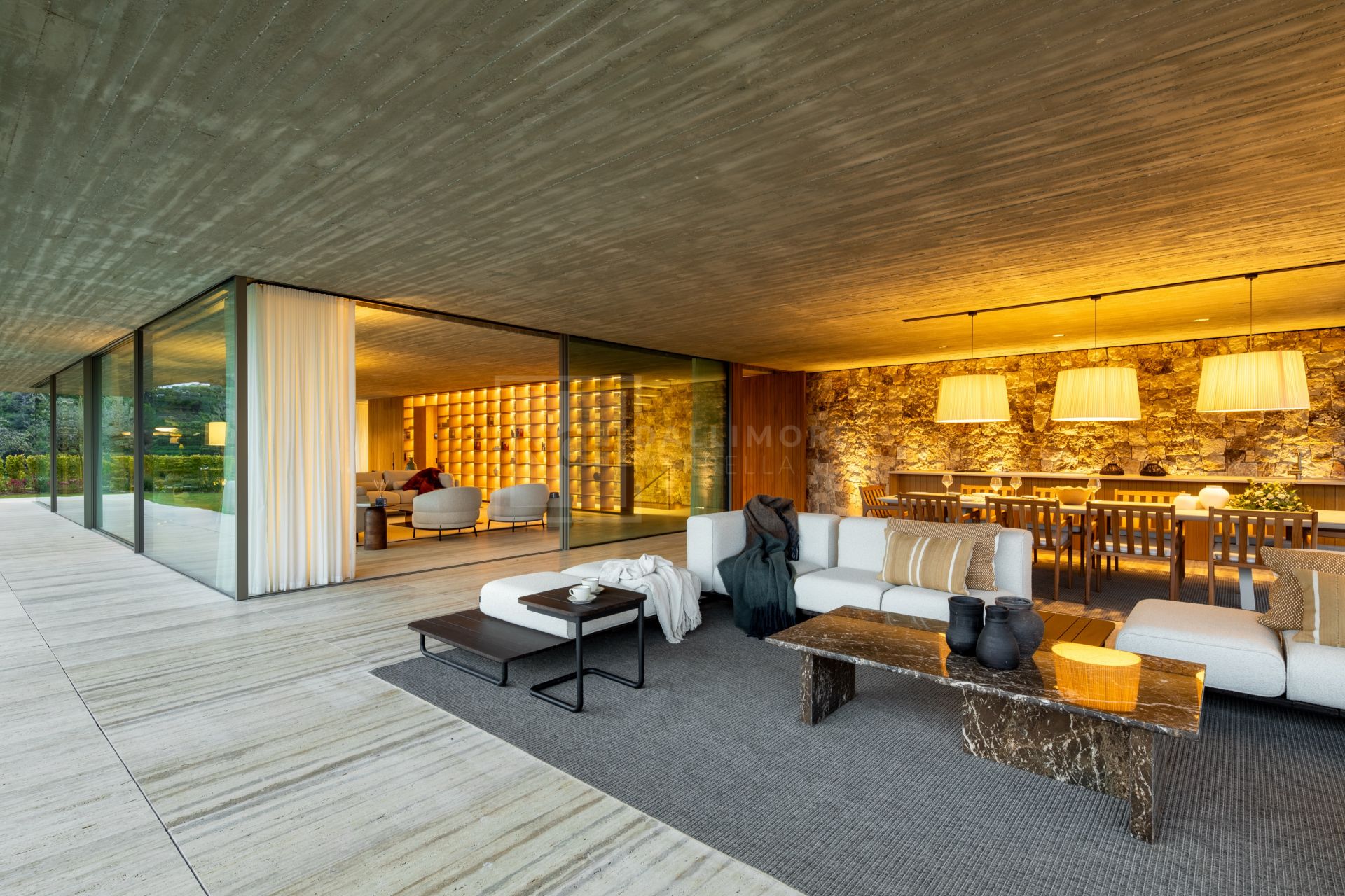 STUNNING CONTEMPORARY VILLA LOCATED IN THE GATED COMMUNITY OF EL MADROÑAL