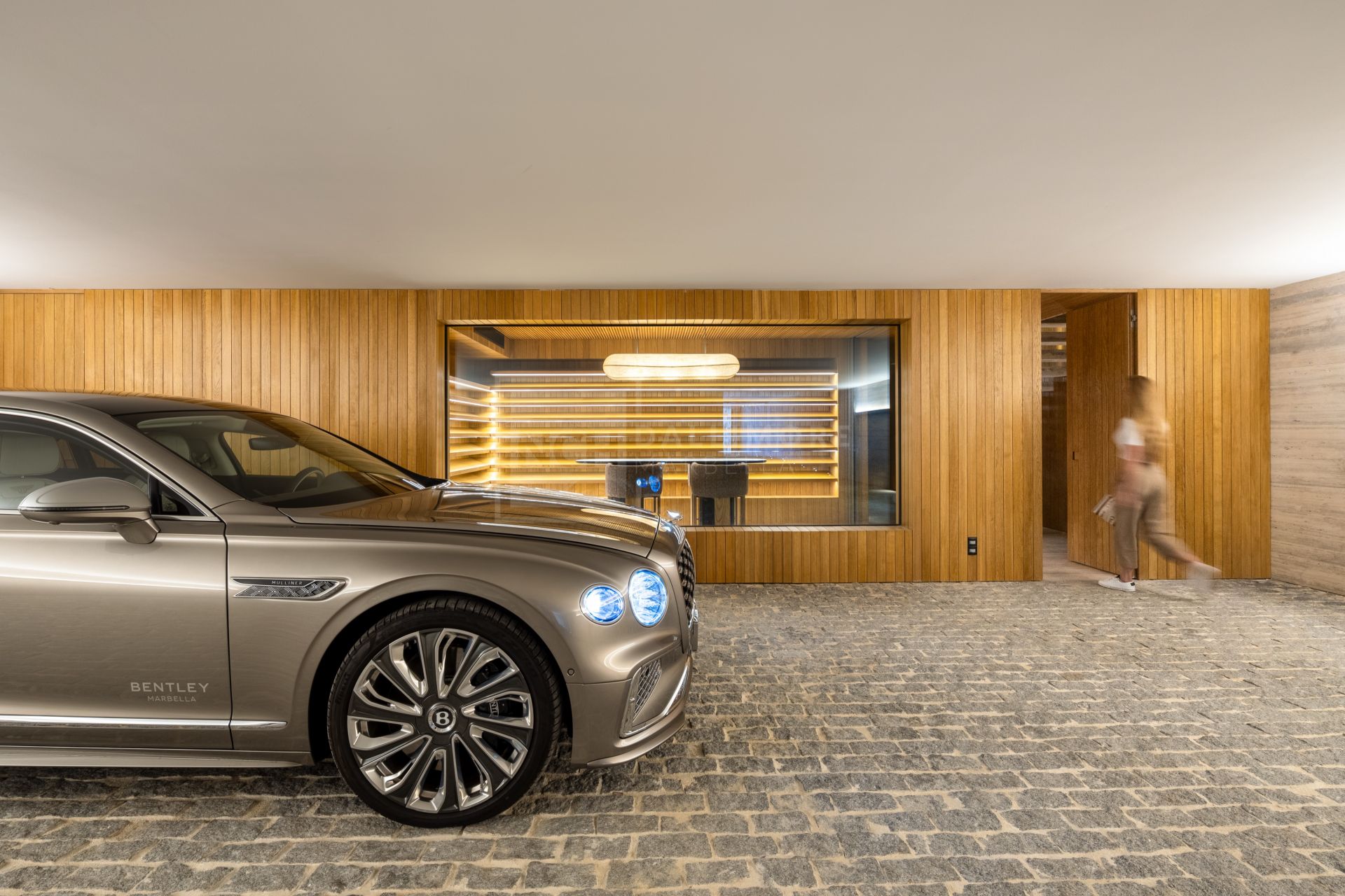 STUNNING CONTEMPORARY VILLA LOCATED IN THE GATED COMMUNITY OF EL MADROÑAL