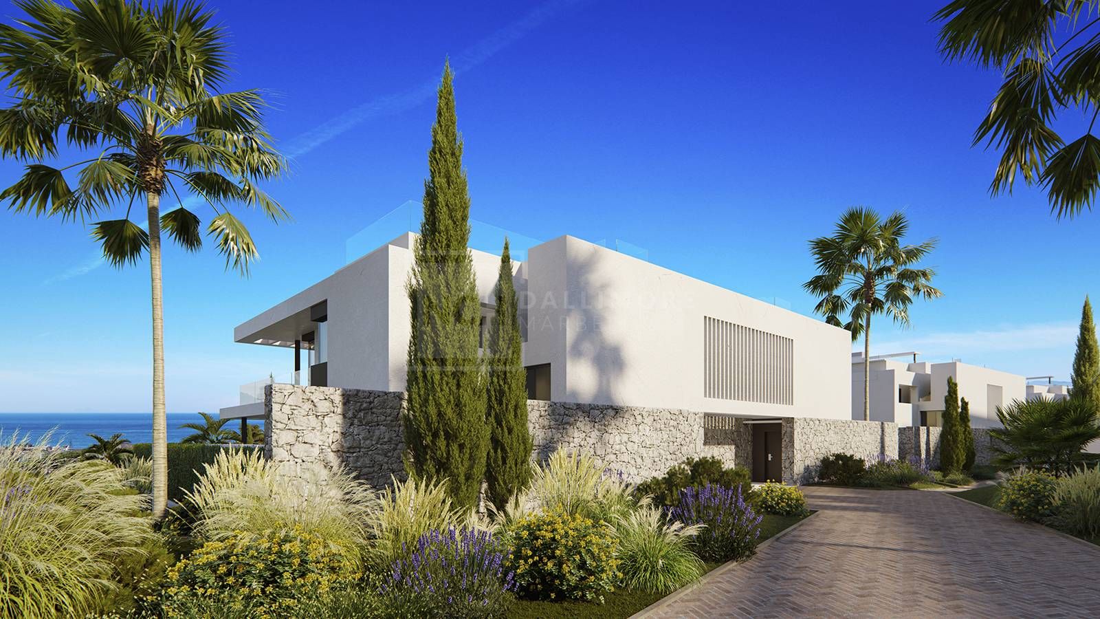 SEMI-DETACHED VILLA LOCATED IN MARBELLA EAST