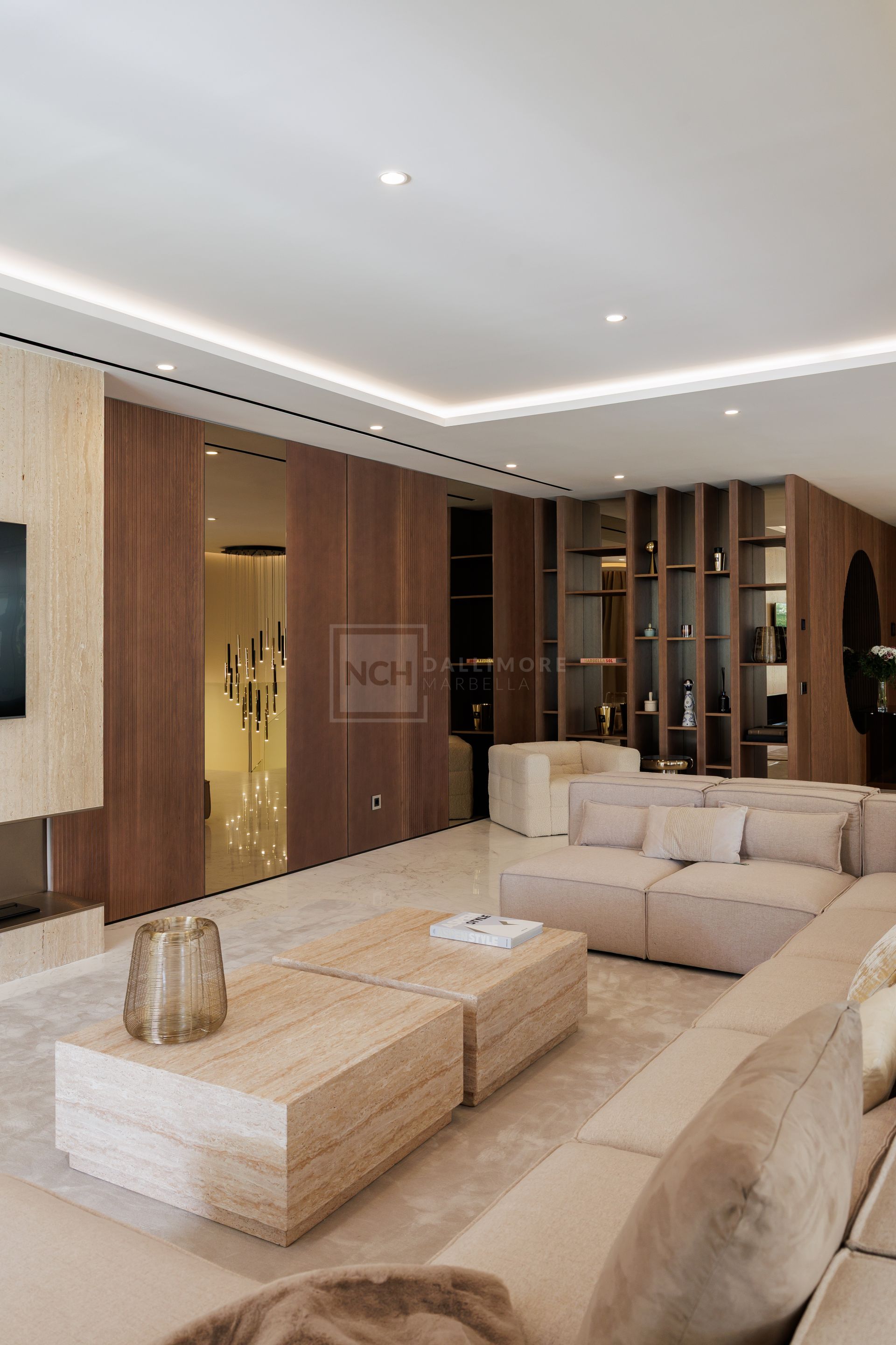 STUNNING 6-BEDROOM DUPLEX APARTMENT ON MARBELLA'S GOLDEN MILE