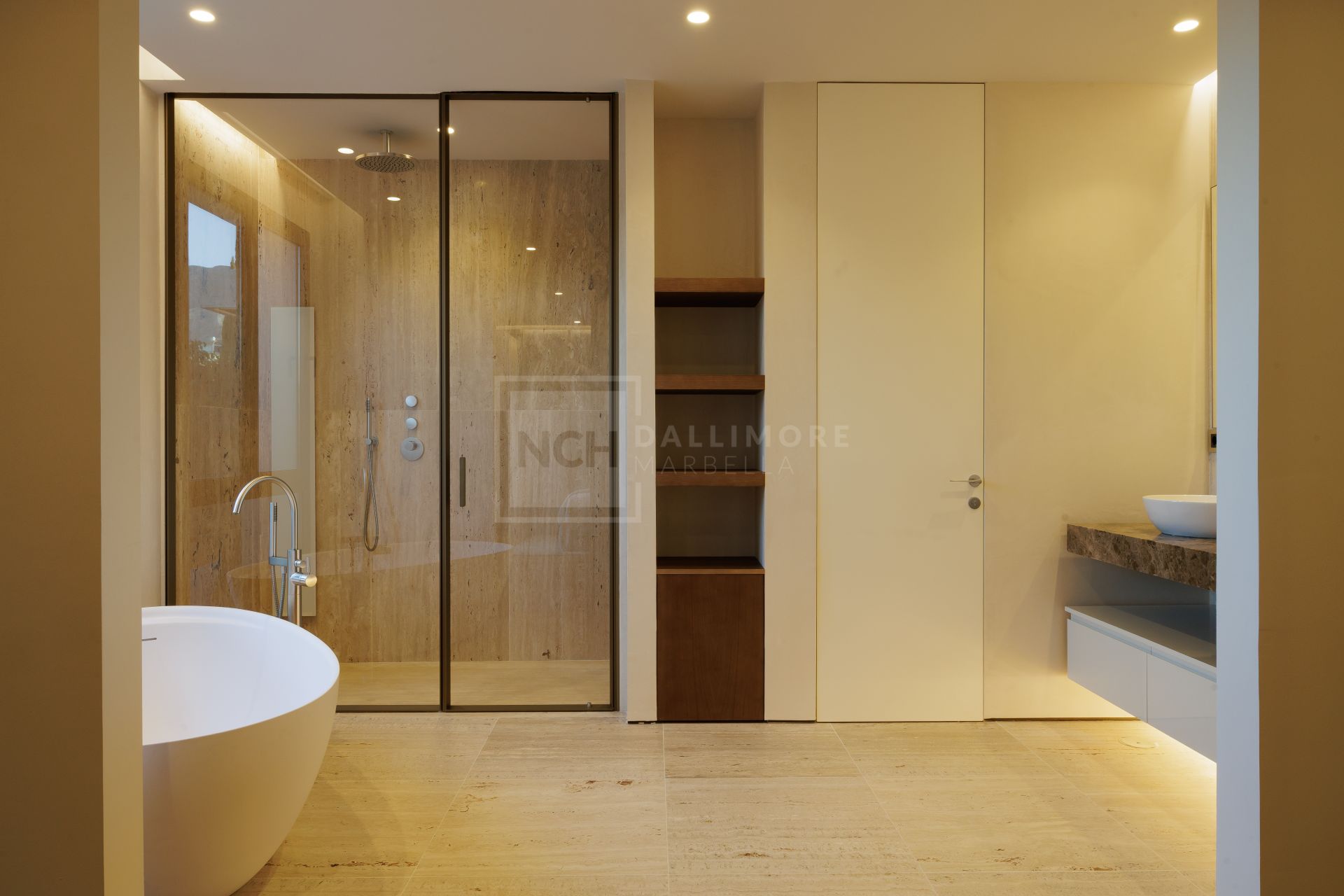 STUNNING 6-BEDROOM DUPLEX APARTMENT ON MARBELLA'S GOLDEN MILE