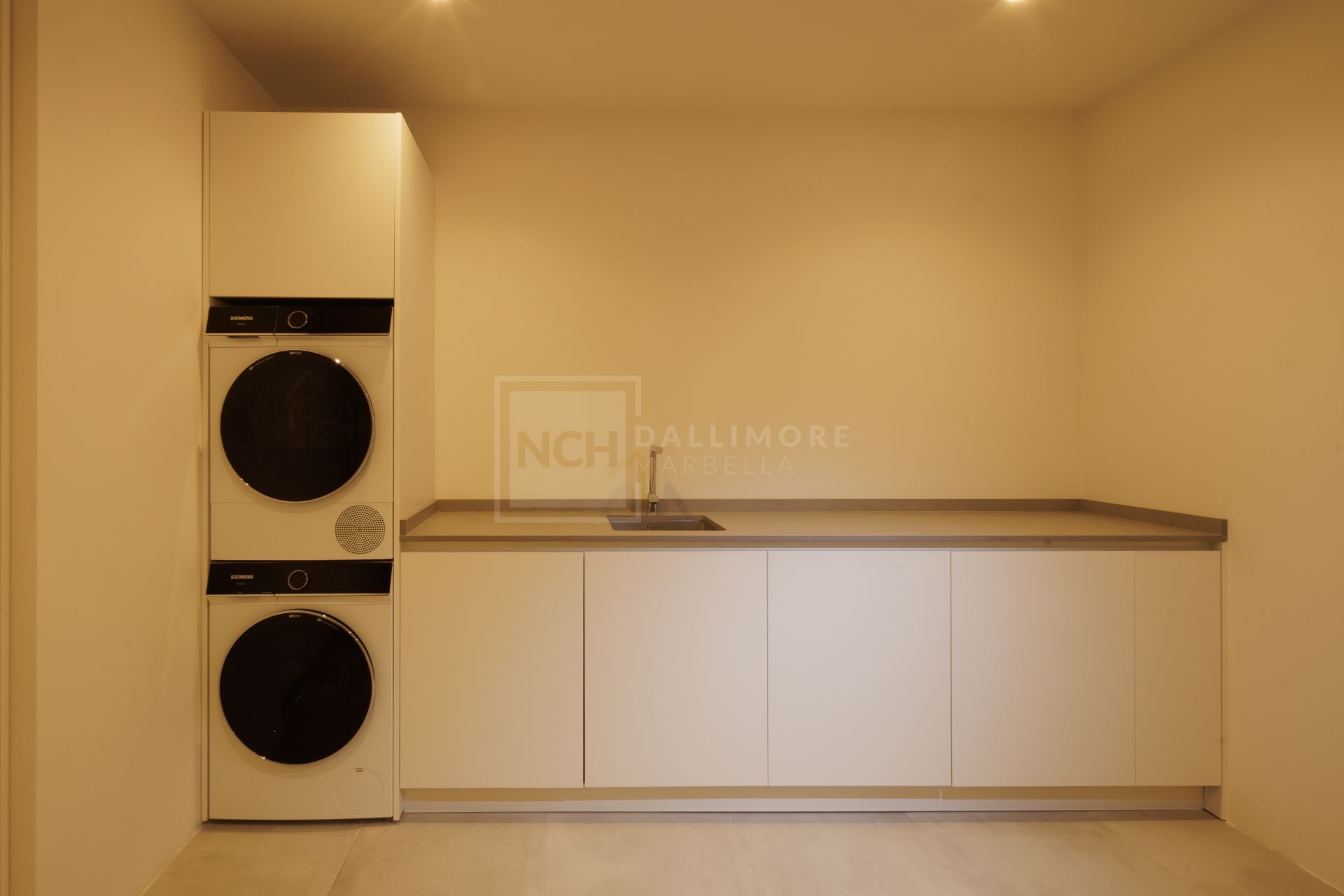 STUNNING 6-BEDROOM DUPLEX APARTMENT ON MARBELLA'S GOLDEN MILE