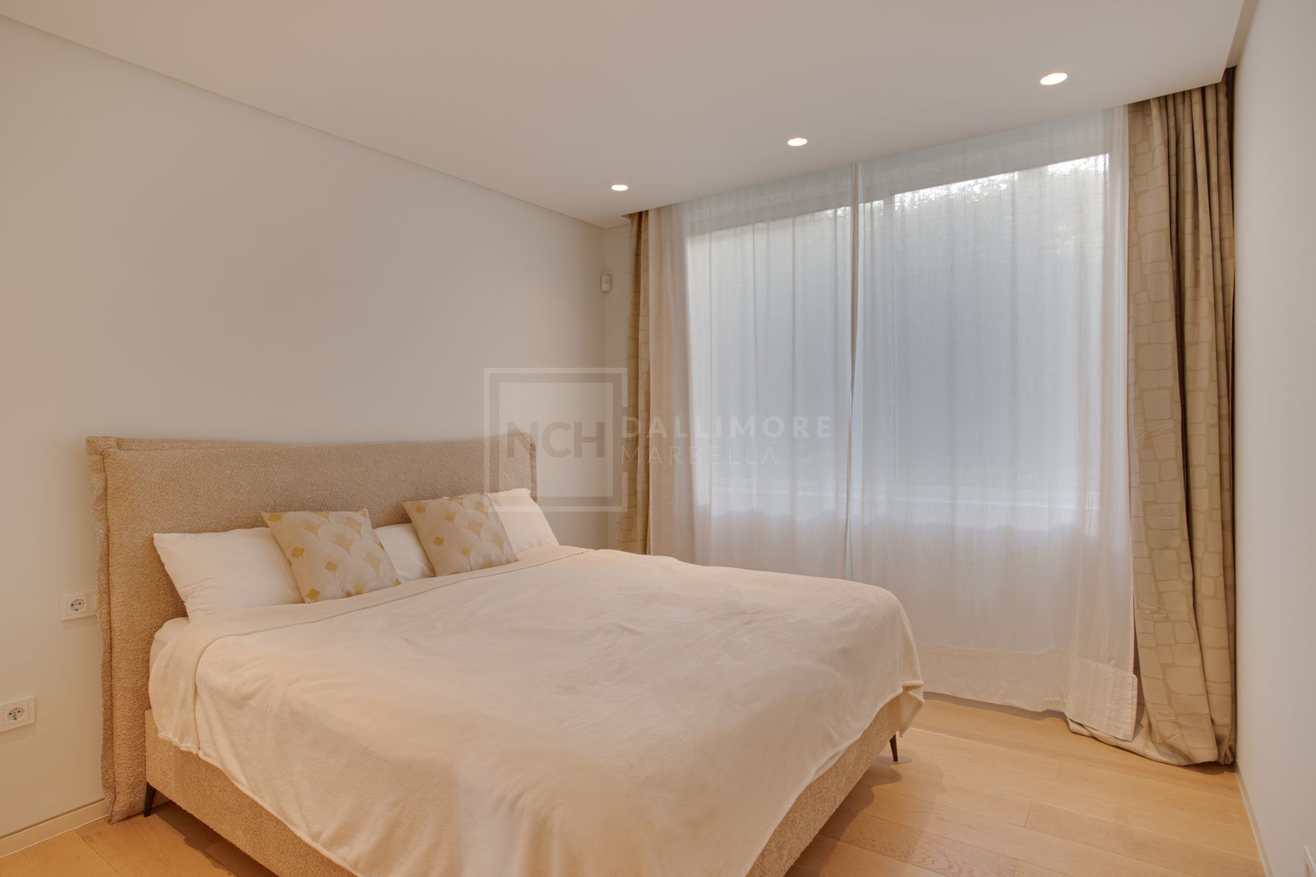 MODERN 2-BEDROOM APARTMENT IN PALO ALTO