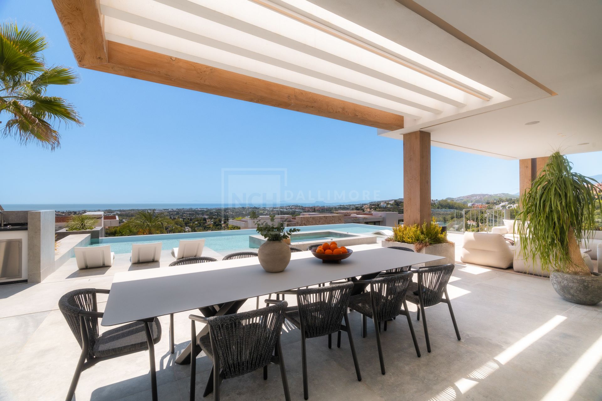ULTRA-MODERN MANSION LOCATED IN THE HILLS ABOVE MARBELLA