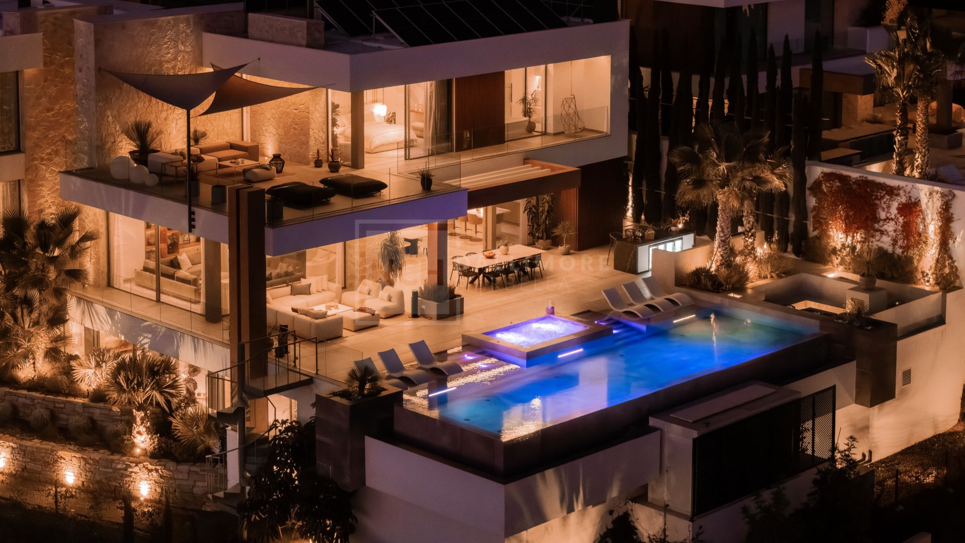 ULTRA-MODERN MANSION LOCATED IN THE HILLS ABOVE MARBELLA