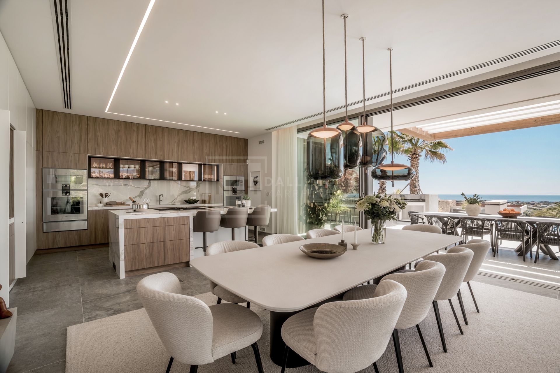 ULTRA-MODERN MANSION LOCATED IN THE HILLS ABOVE MARBELLA