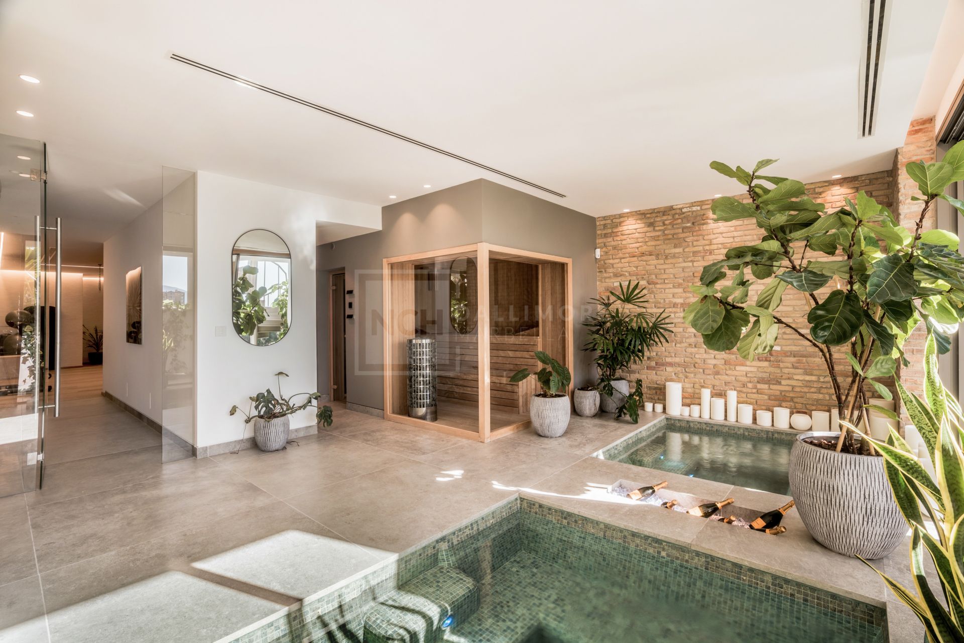 ULTRA-MODERN MANSION LOCATED IN THE HILLS ABOVE MARBELLA