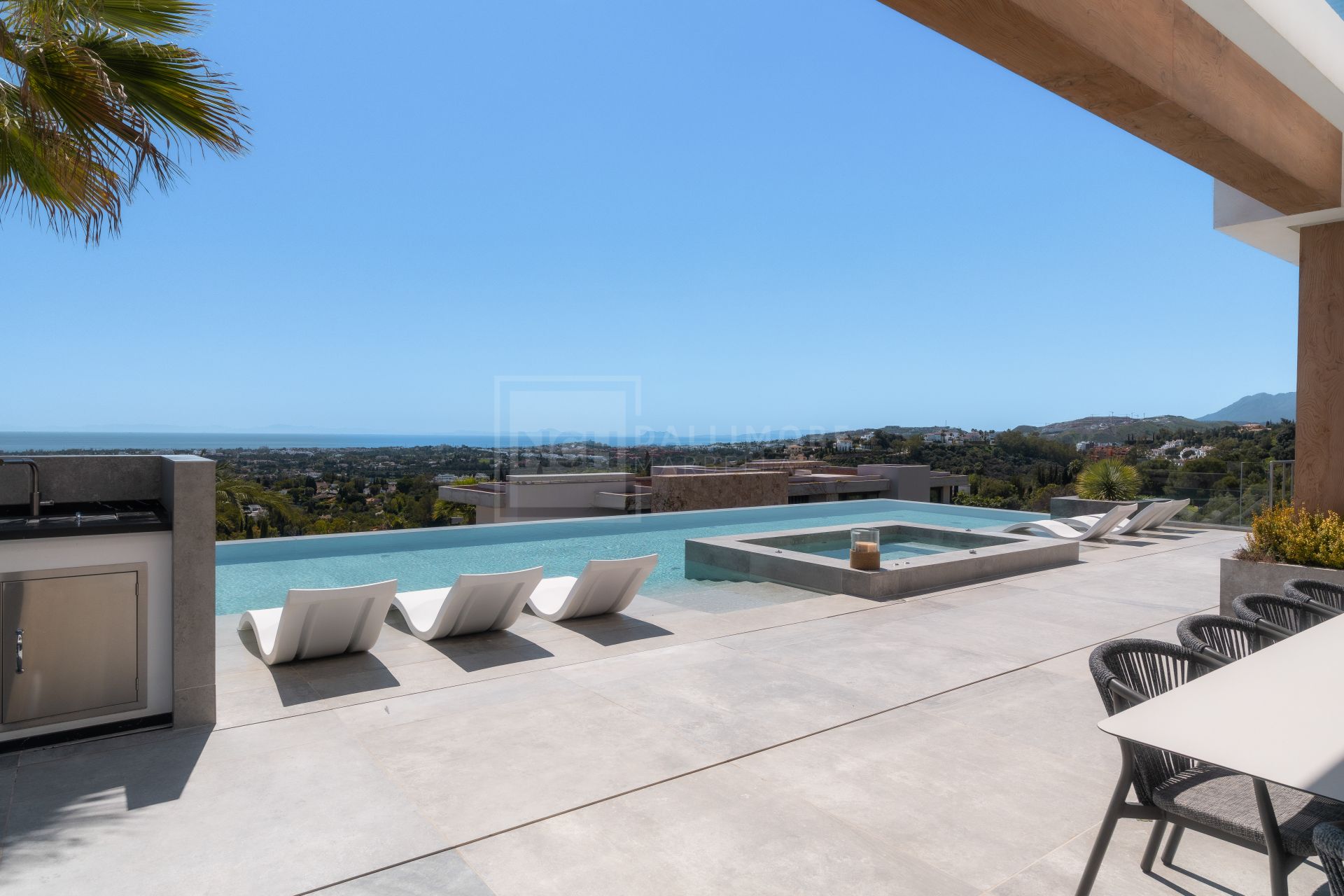 ULTRA-MODERN MANSION LOCATED IN THE HILLS ABOVE MARBELLA