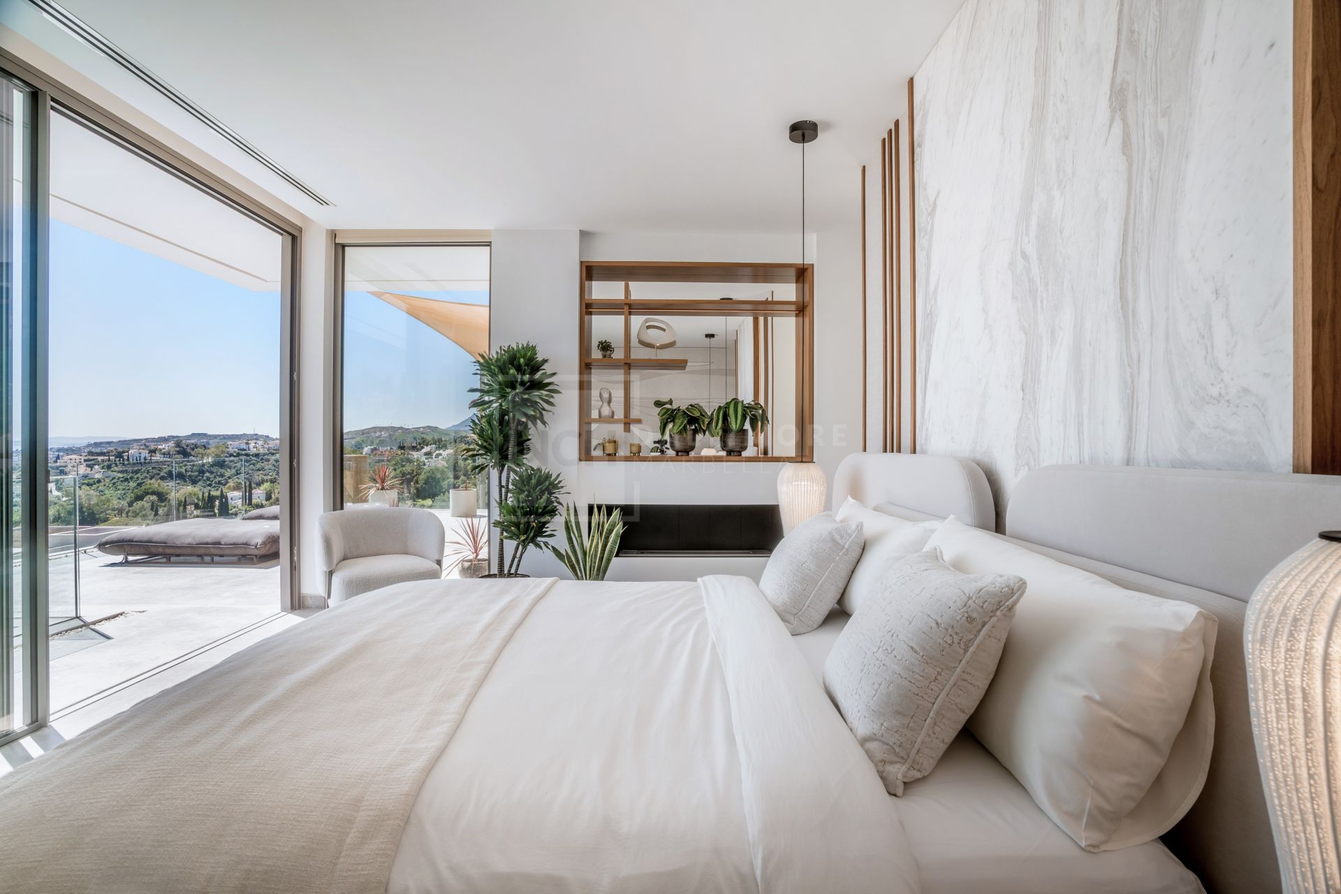 ULTRA-MODERN MANSION LOCATED IN THE HILLS ABOVE MARBELLA